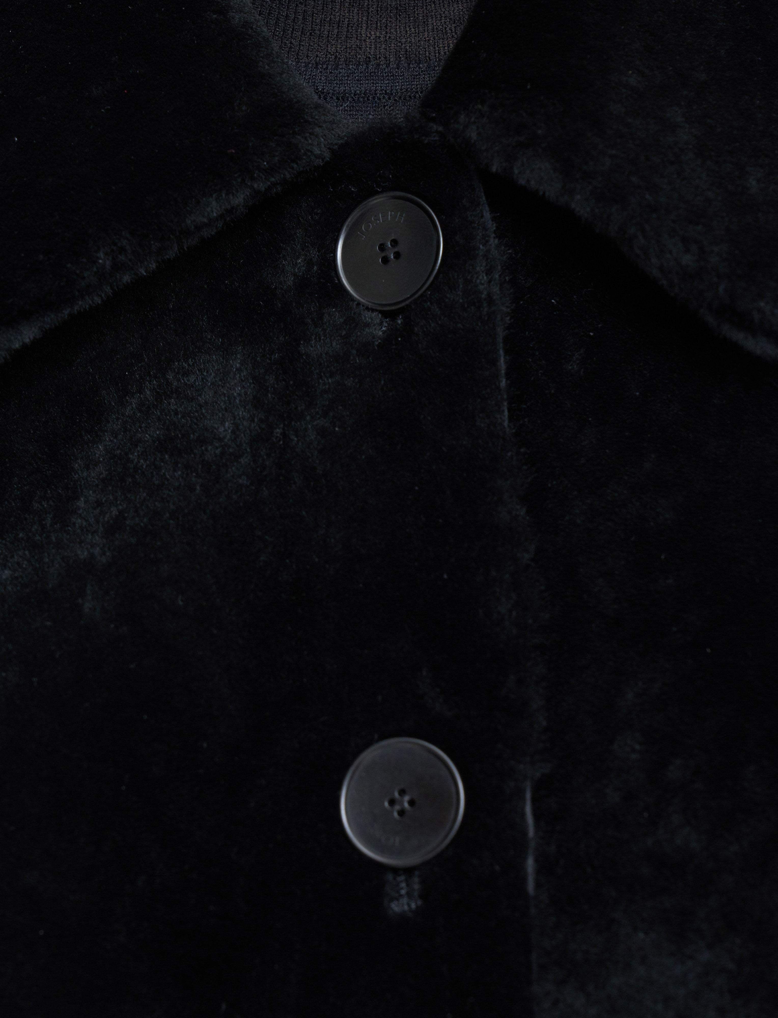 noir-veste-alloway-reversible-en-peau-lainee-souple-JOSEPH