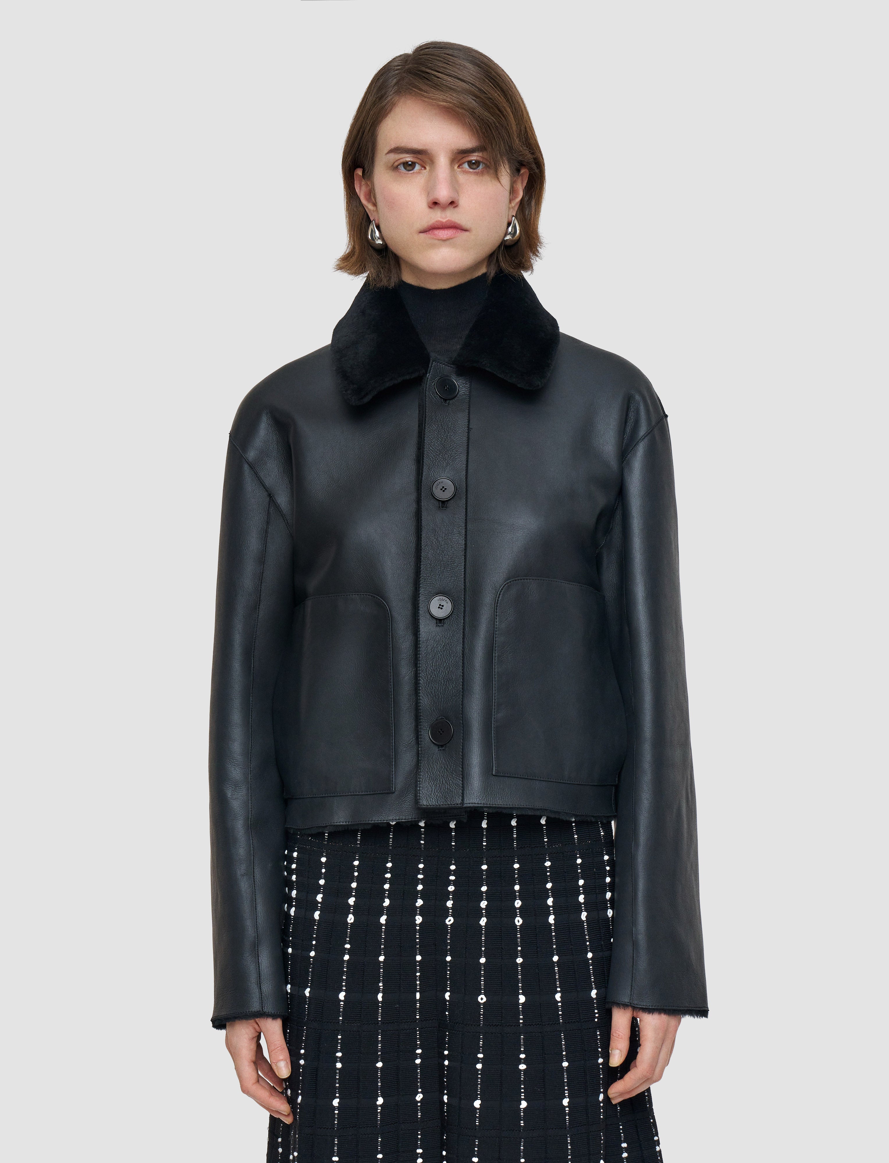noir-veste-alloway-reversible-en-peau-lainee-souple-JOSEPH