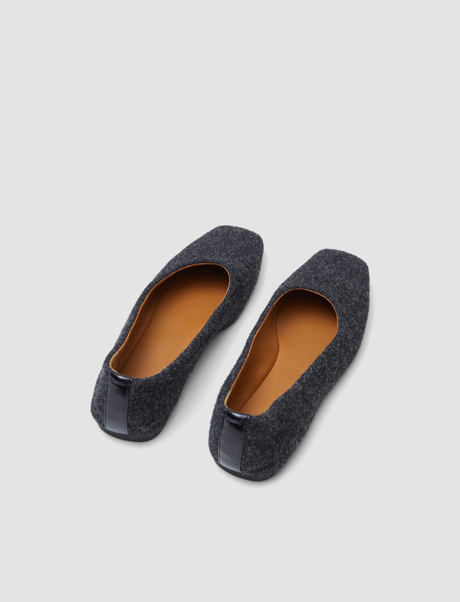 gris-ballerines-en-laine-texturee-JOSEPH