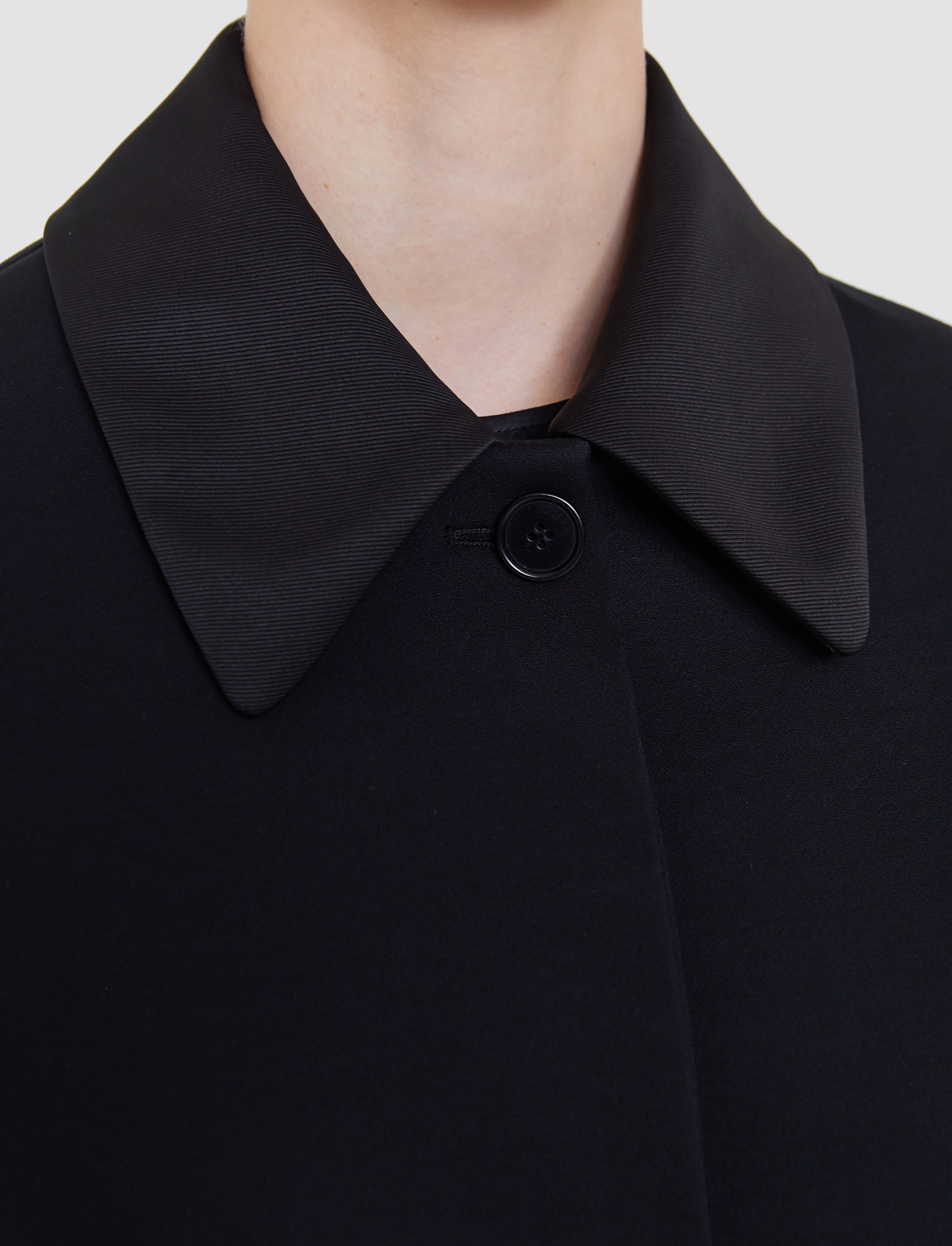 black-abbe-tailored-crepe-jacket-JOSEPH
