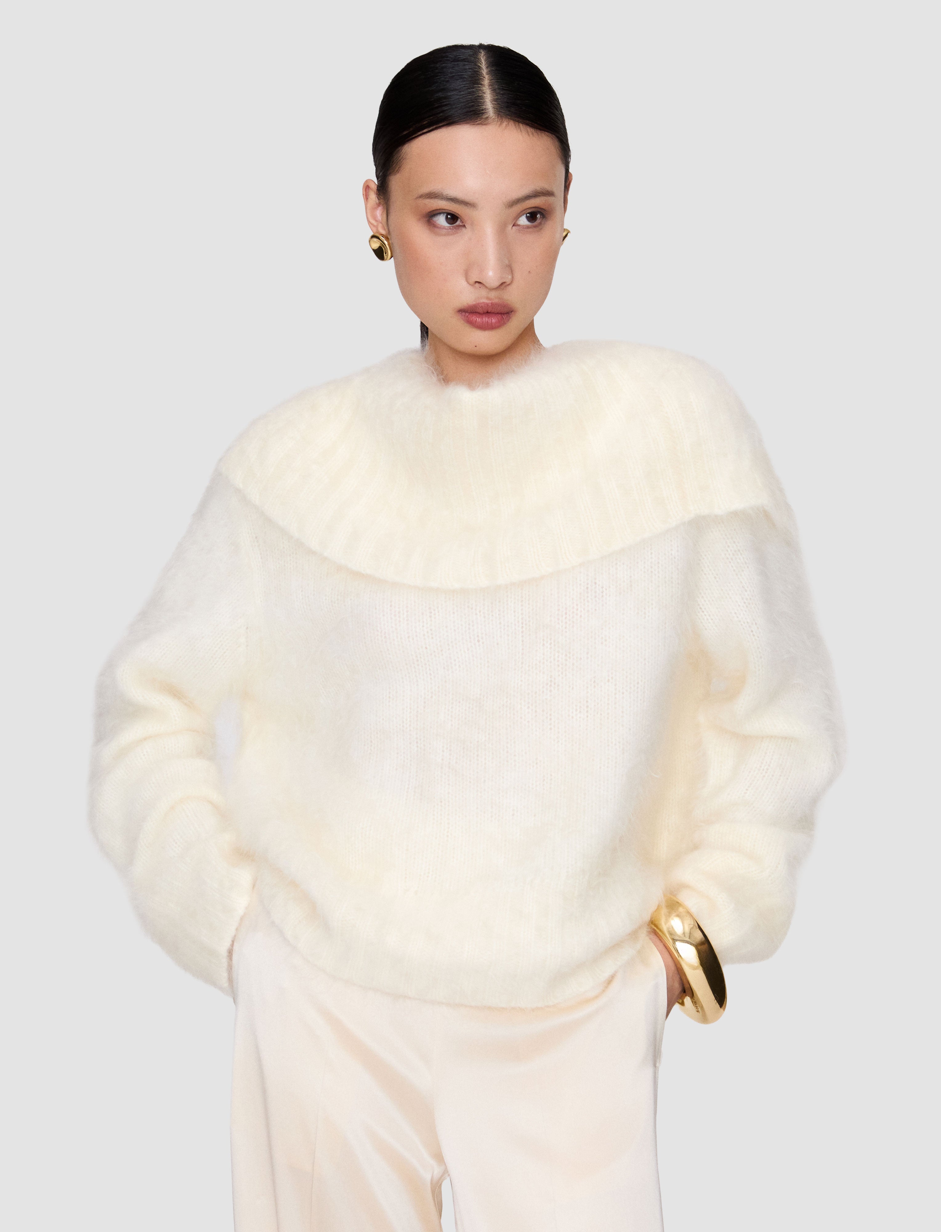 blanc-pull-belper-en-cachemire-ultra-brosse-JOSEPH