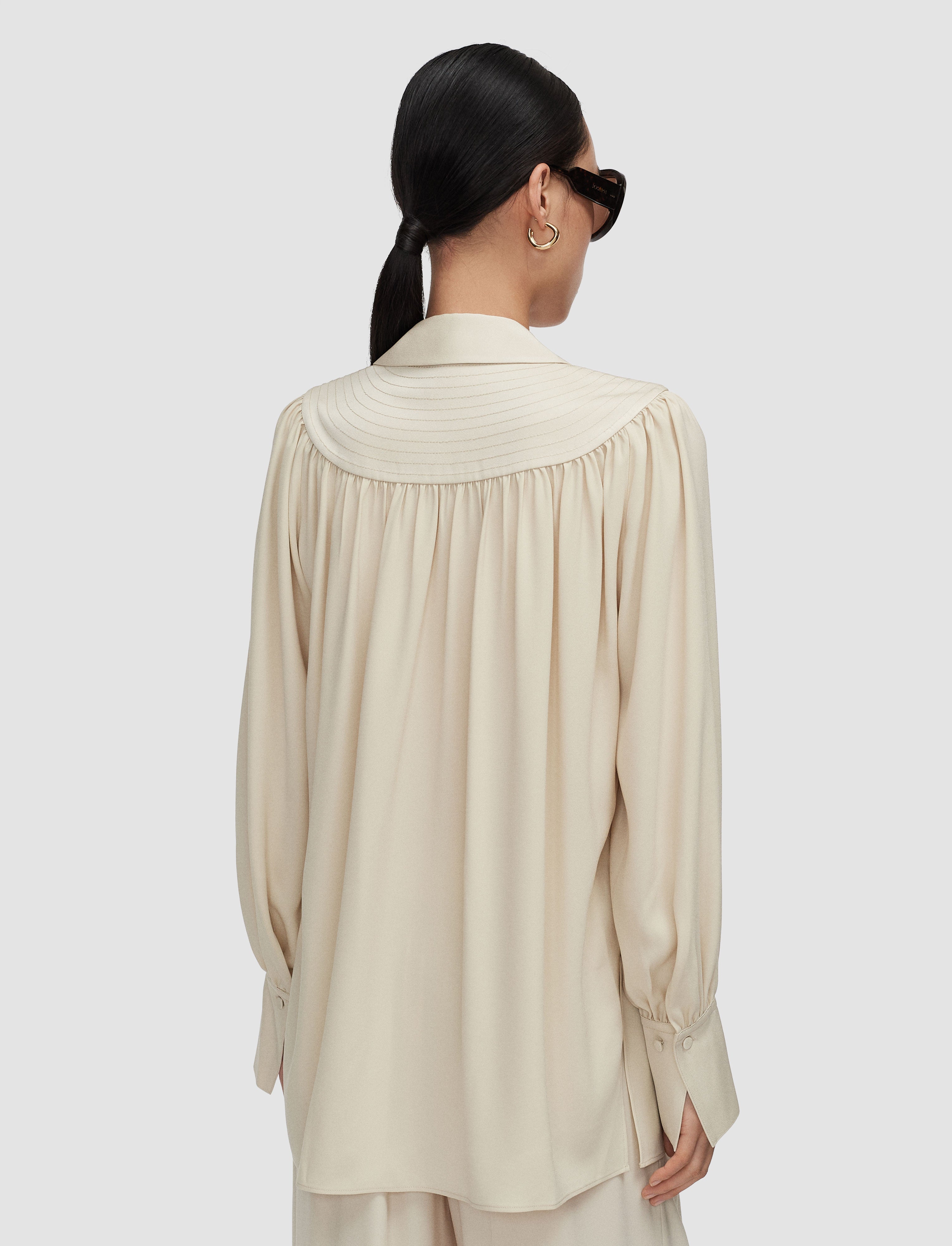 beige-blouse-bou-en-crepe-JOSEPH