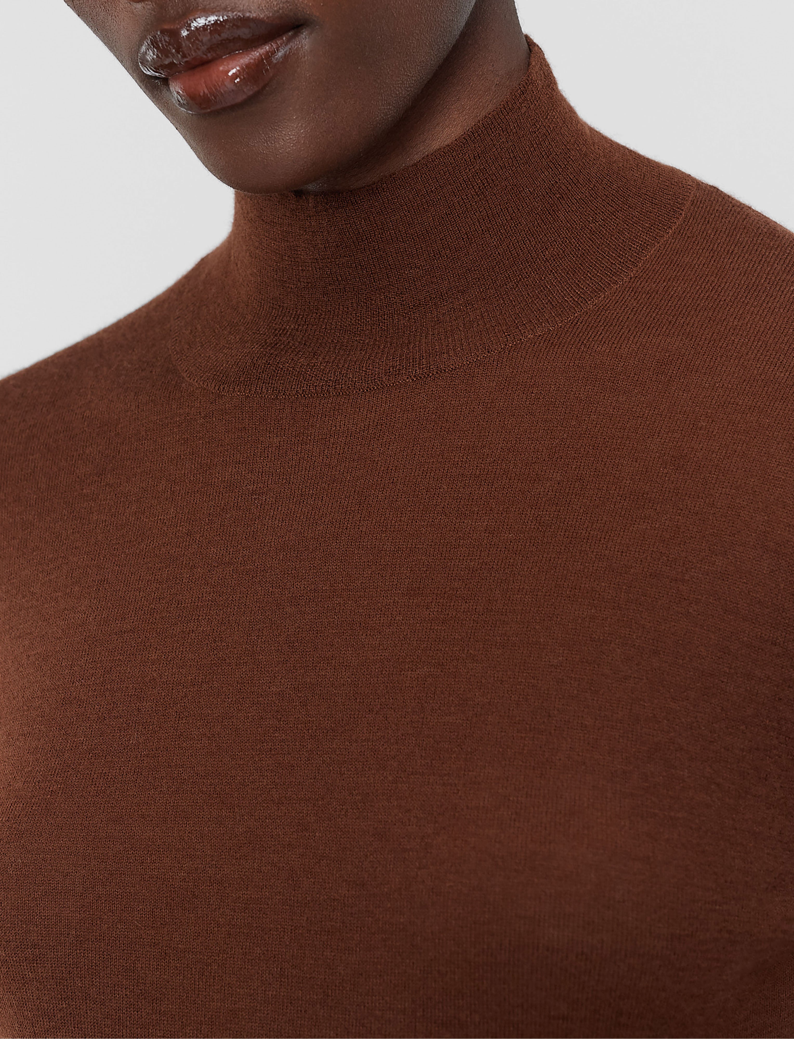 marron-pull-col-montant-en-cashair-JOSEPH