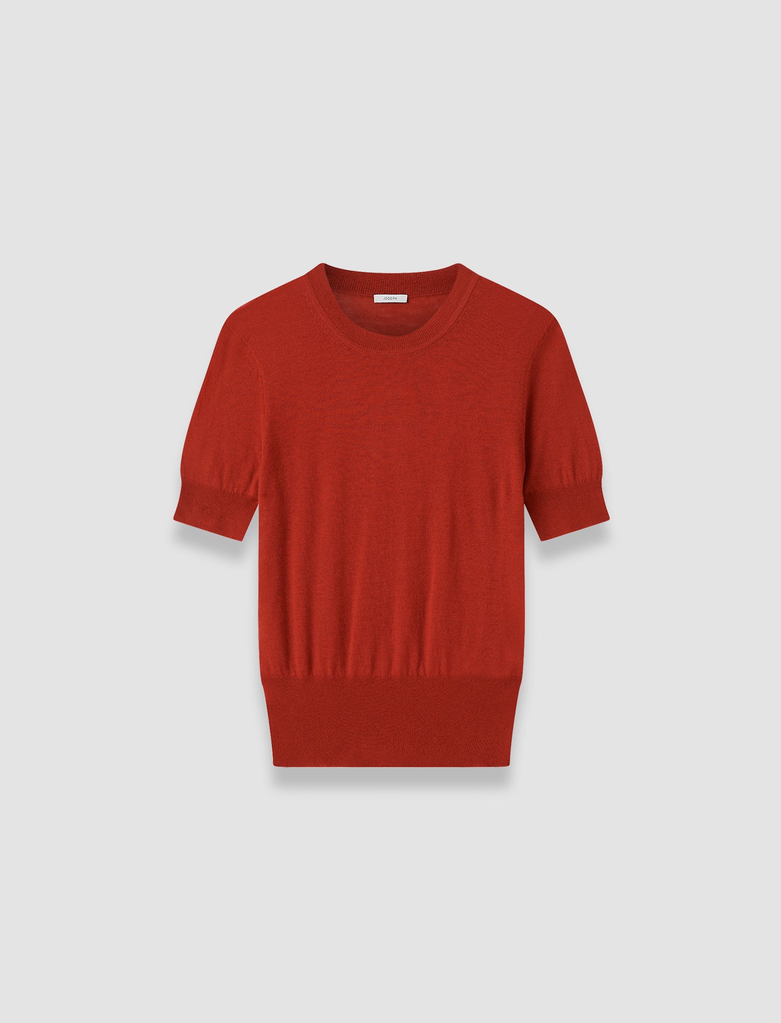 rouge-top-en-cashair-JOSEPH