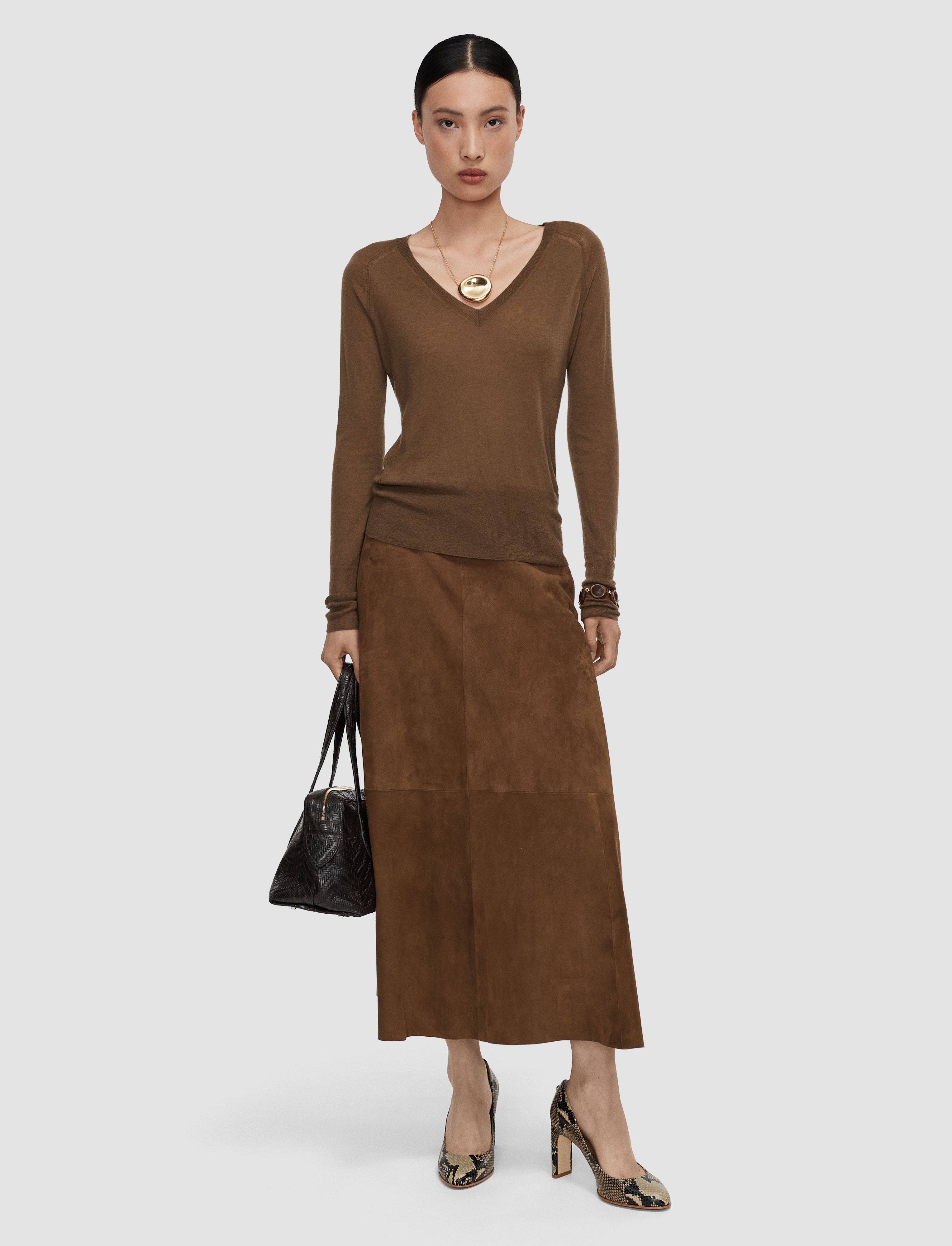 brun-pull-col-v-cetus-en-cashair-JOSEPH