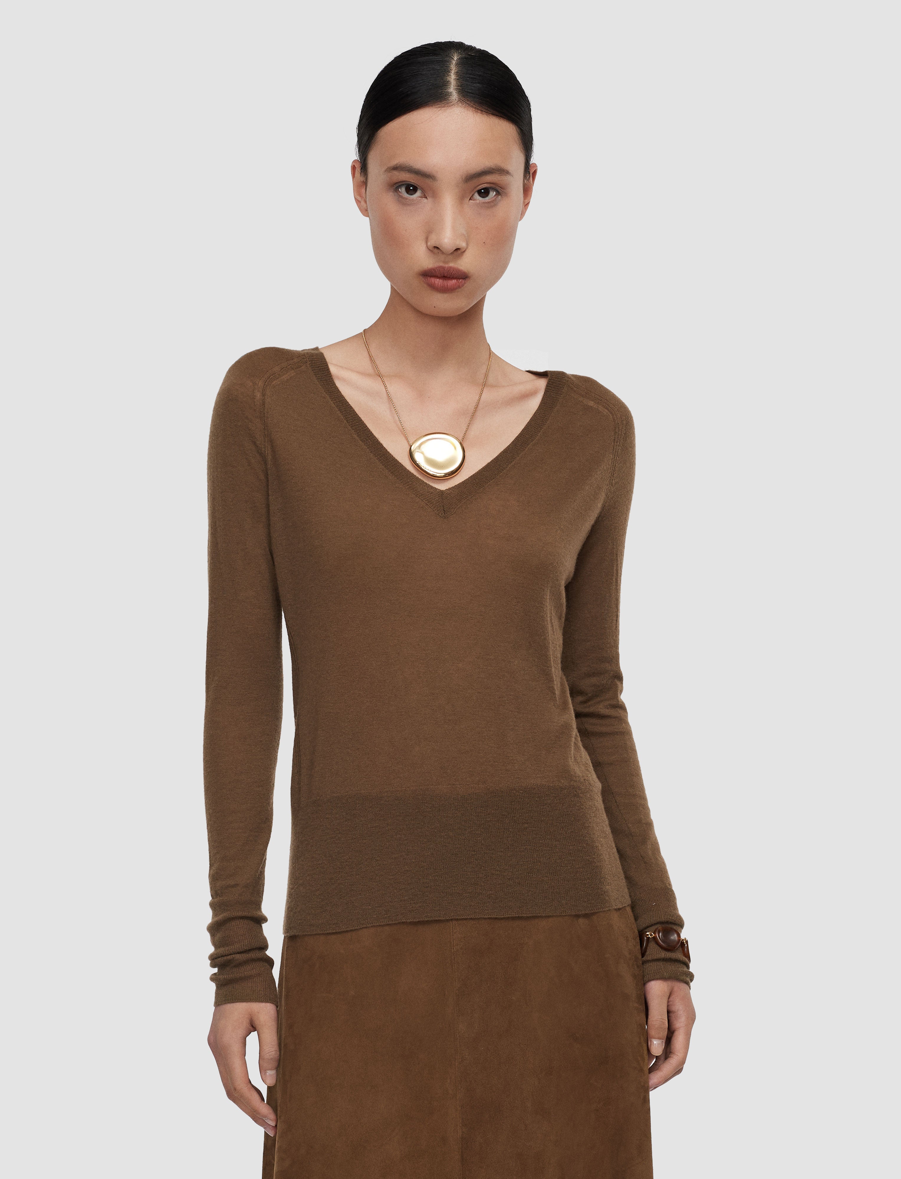 brun-pull-col-v-cetus-en-cashair-JOSEPH