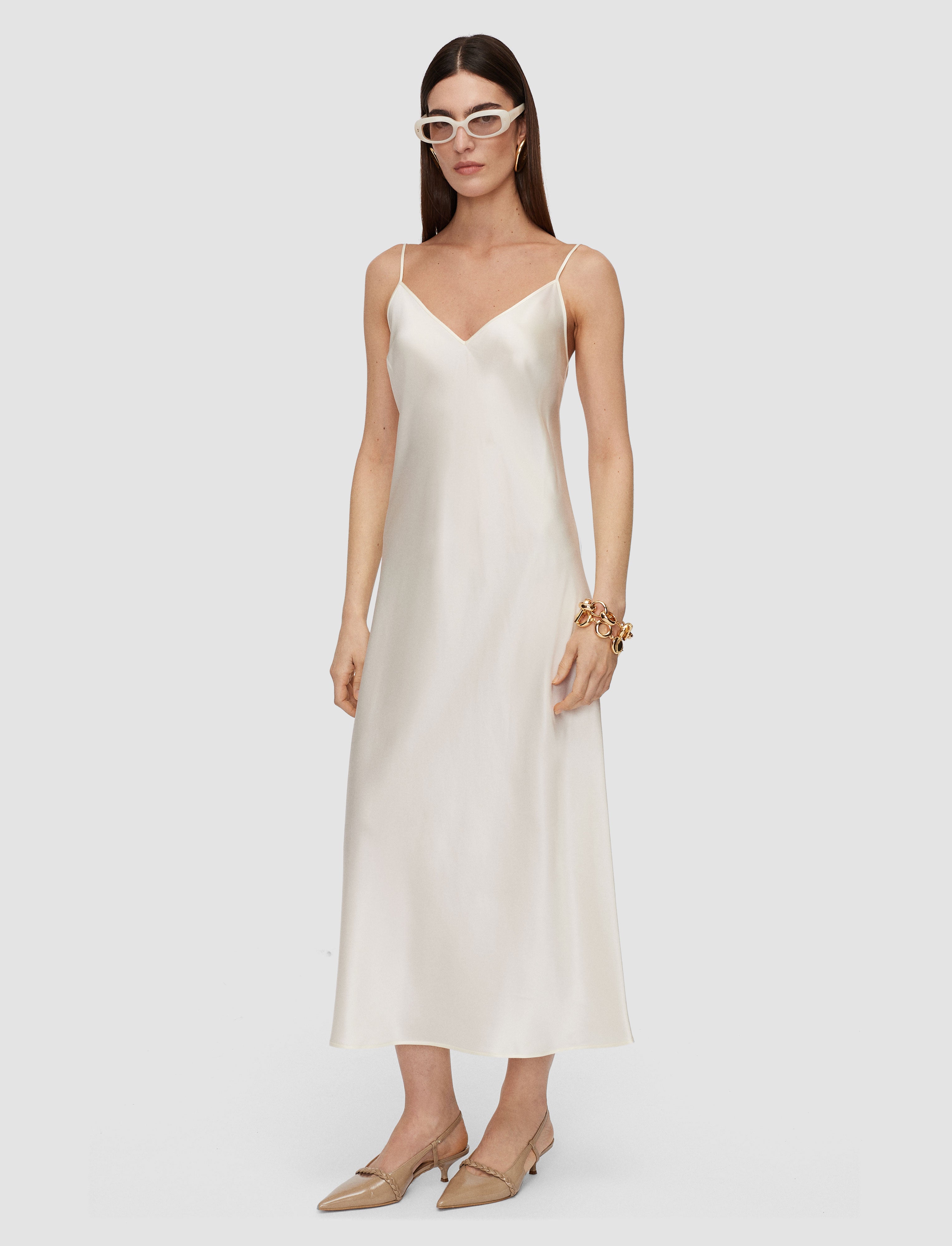 blanc-robe-clea-en-satin-de-soie-JOSEPH