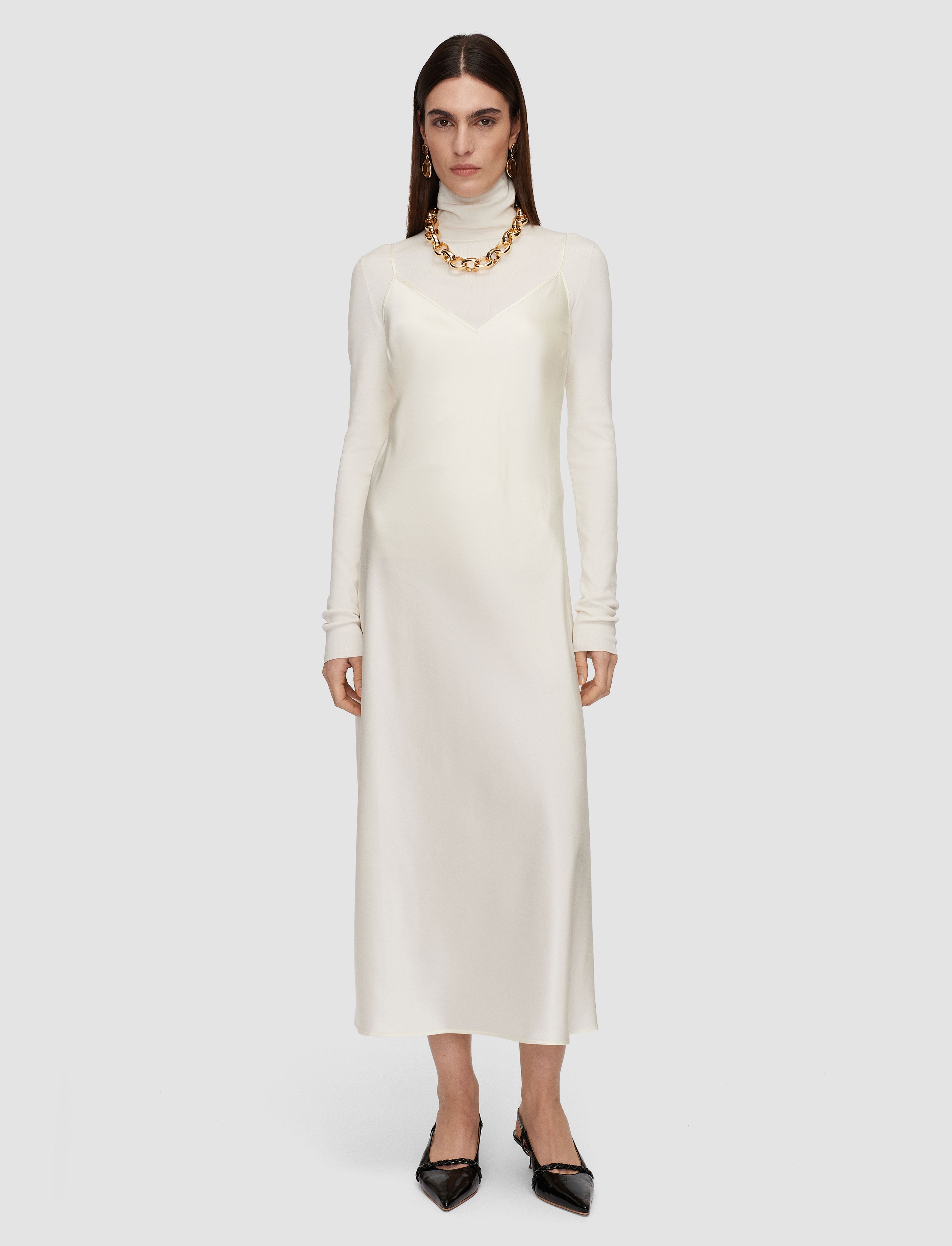 blanc-robe-clea-en-satin-de-soie-JOSEPH