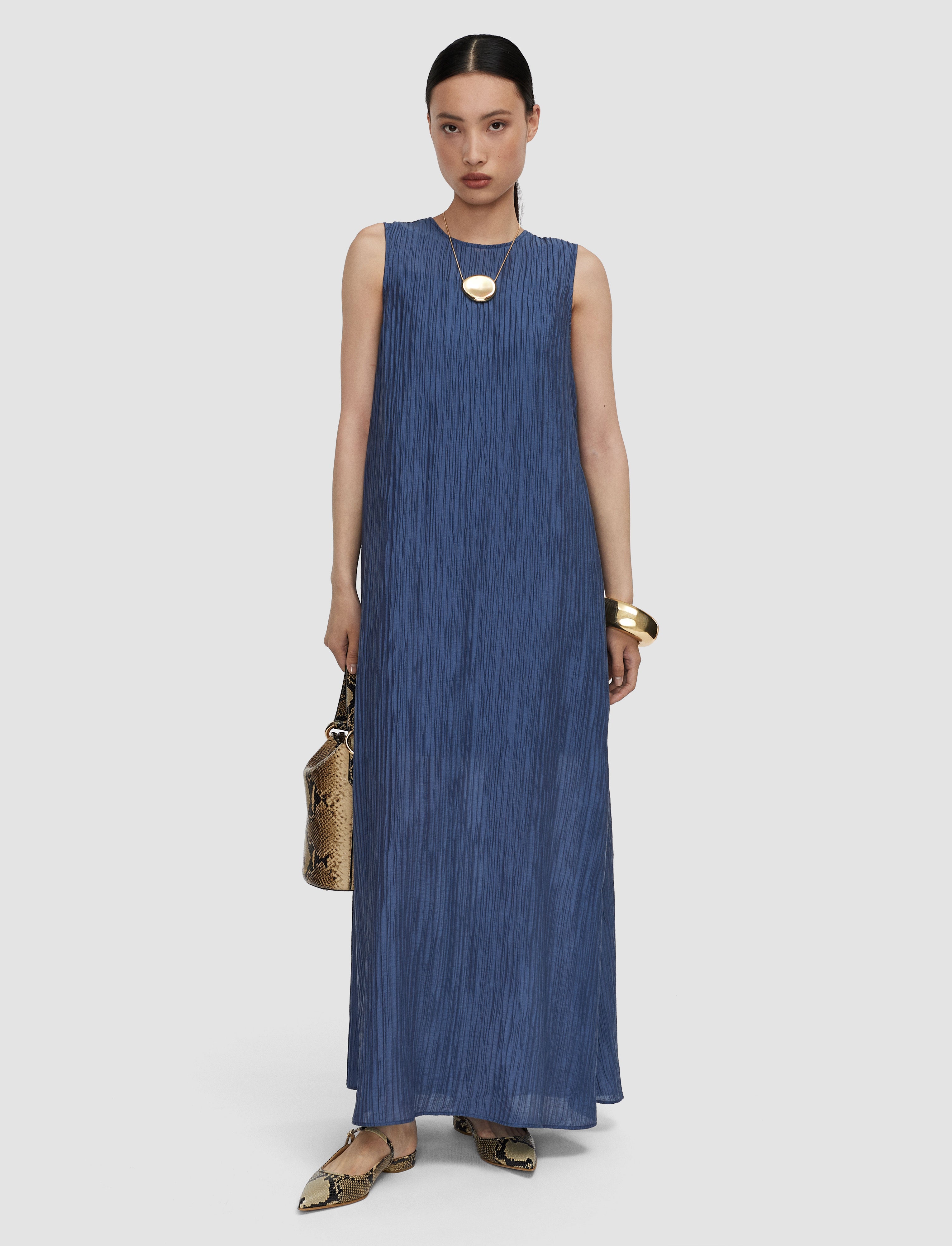 bleu-robe-dion-en-crepe-froisse-fluide-JOSEPH