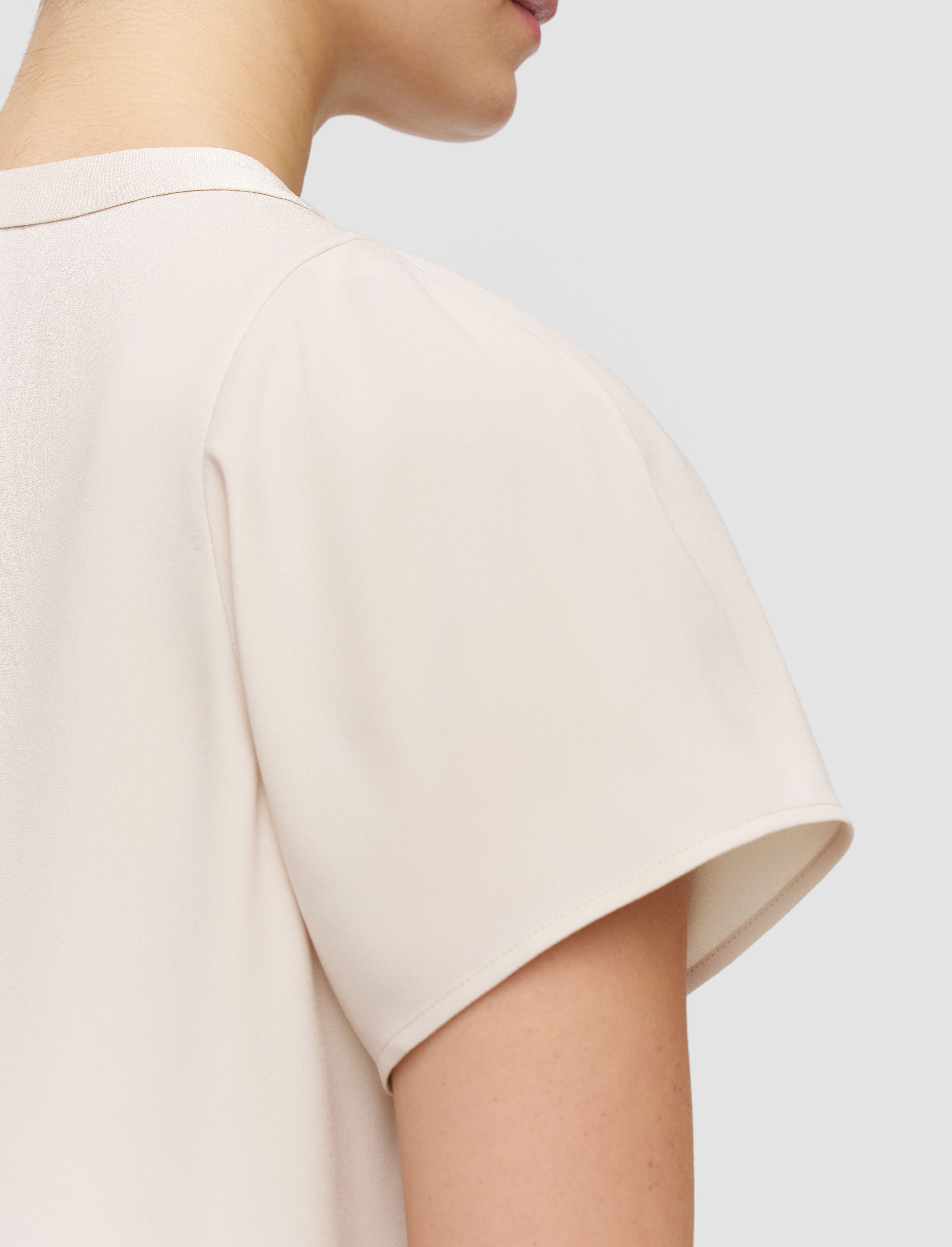 beige-donna-crepe-top-JOSEPH