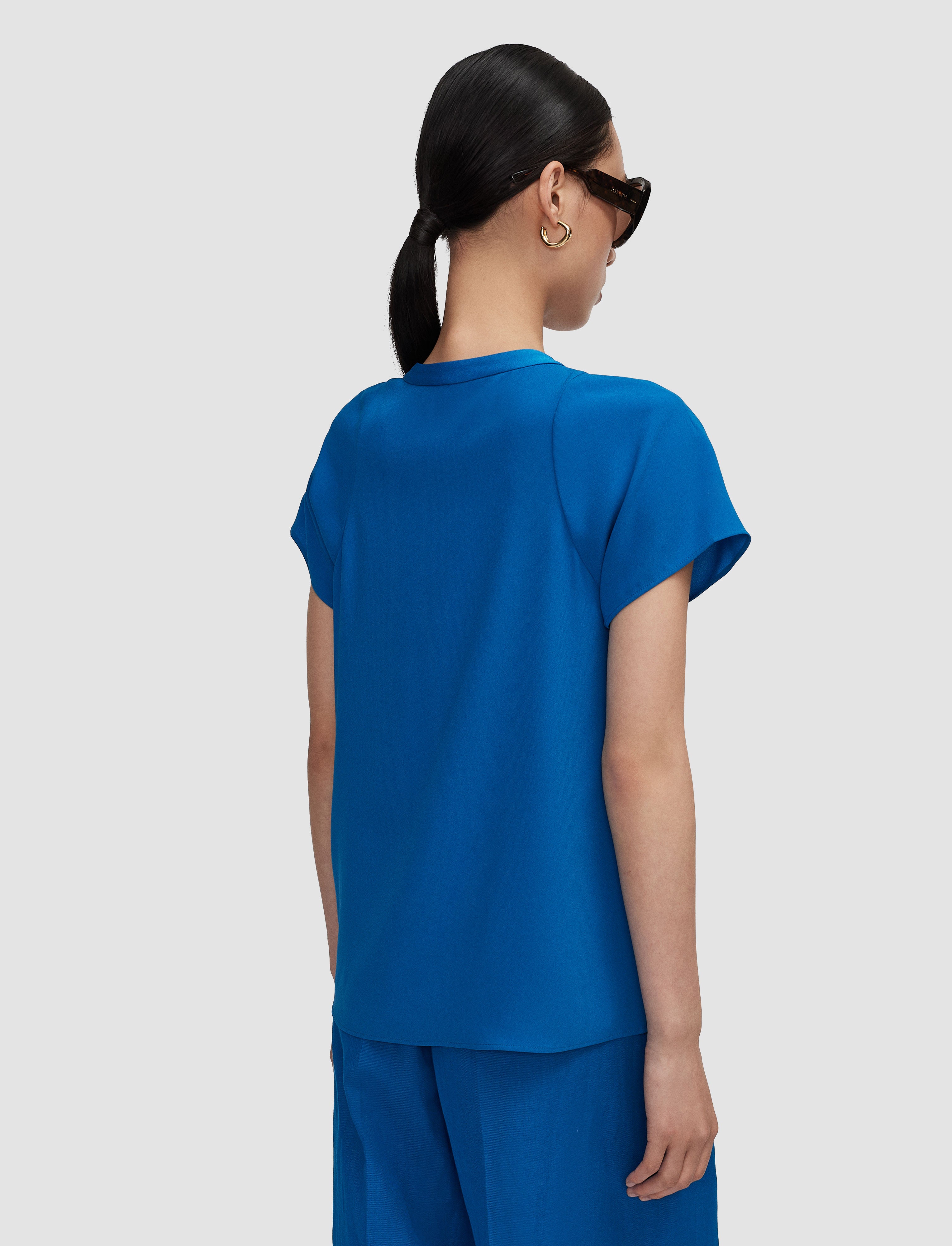 bleu-top-donna-en-crepe-JOSEPH