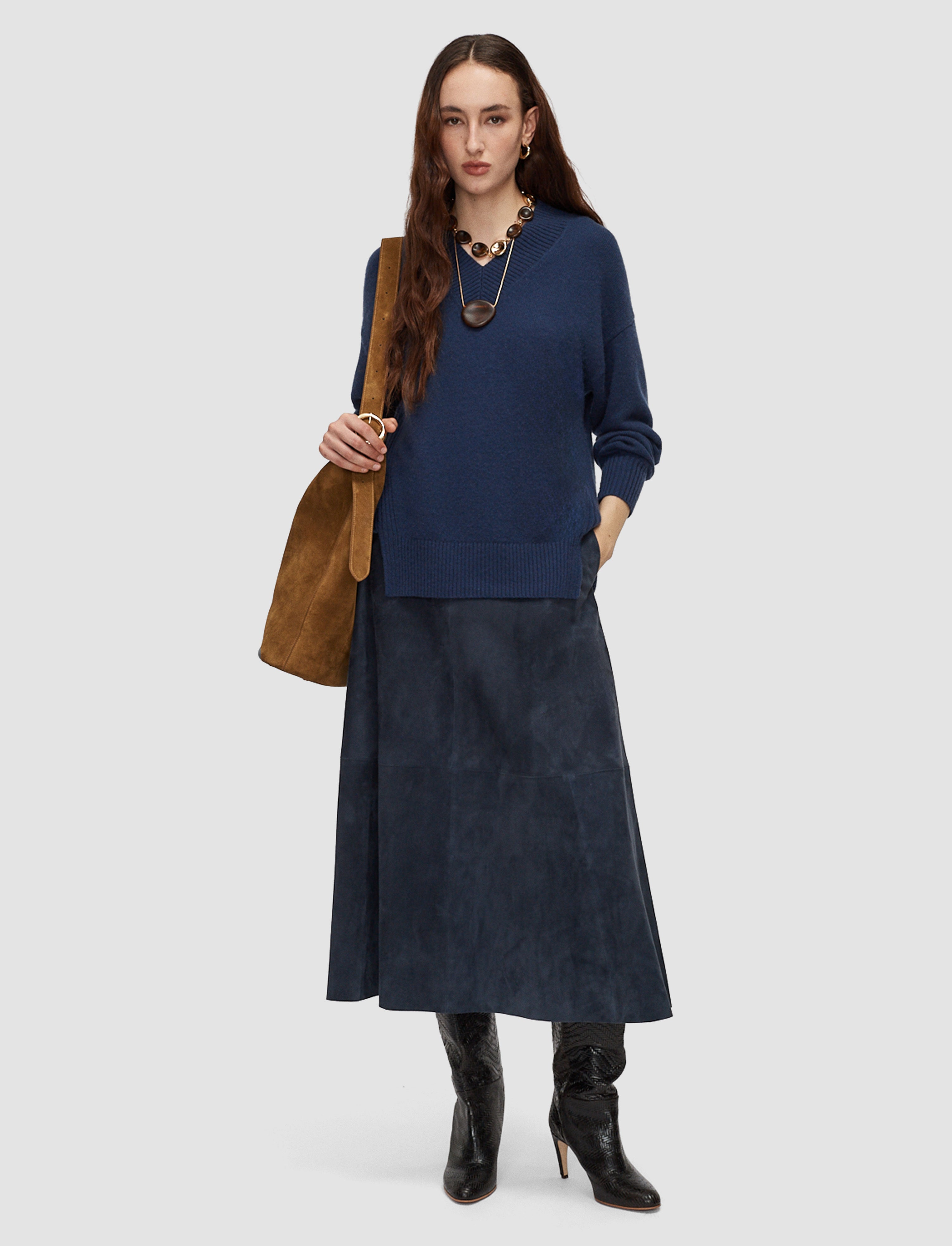 bleu-jupe-helius-en-daim-leger-JOSEPH
