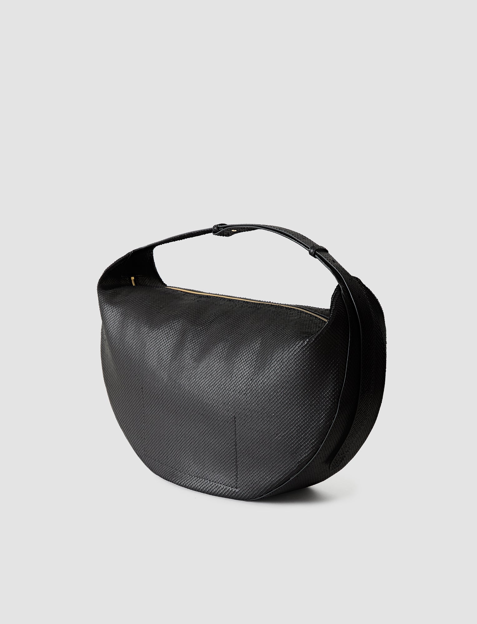 noir-sac-jumbo-bean-en-cuir-JOSEPH