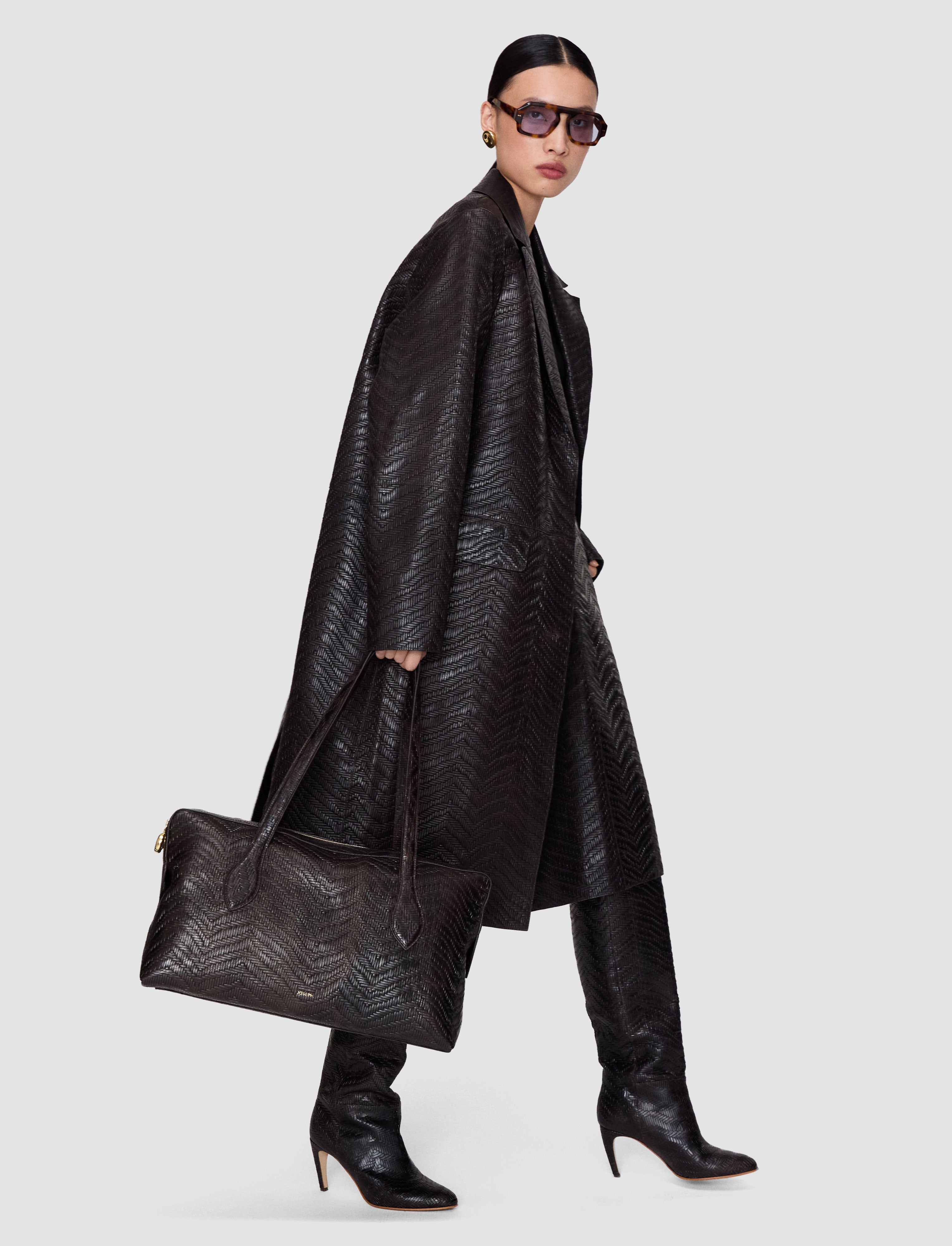 marron-sac-jumbo-loaf-en-cuir-JOSEPH