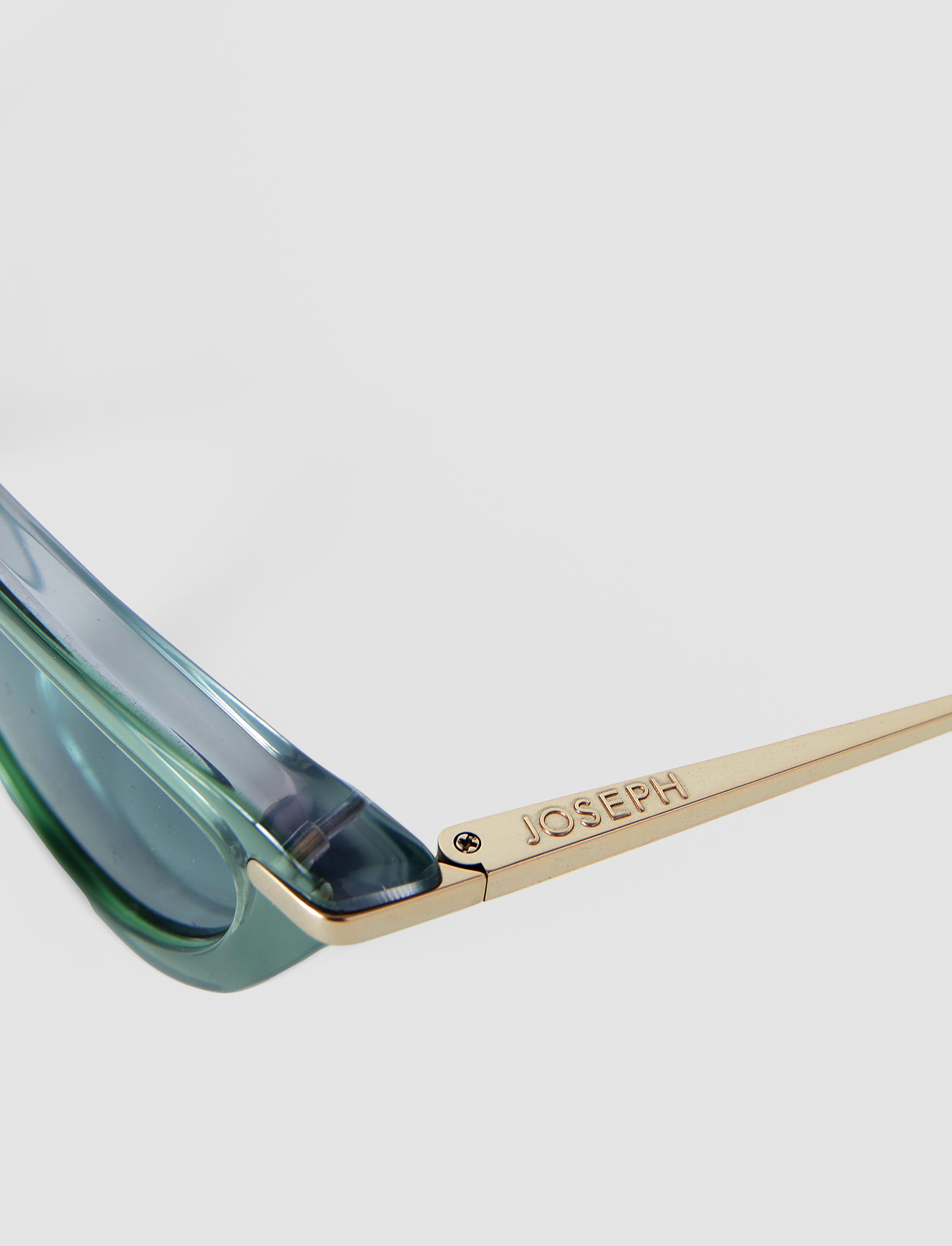 vert-lunettes-de-soleil-oeil-de-chat-laarous-JOSEPH