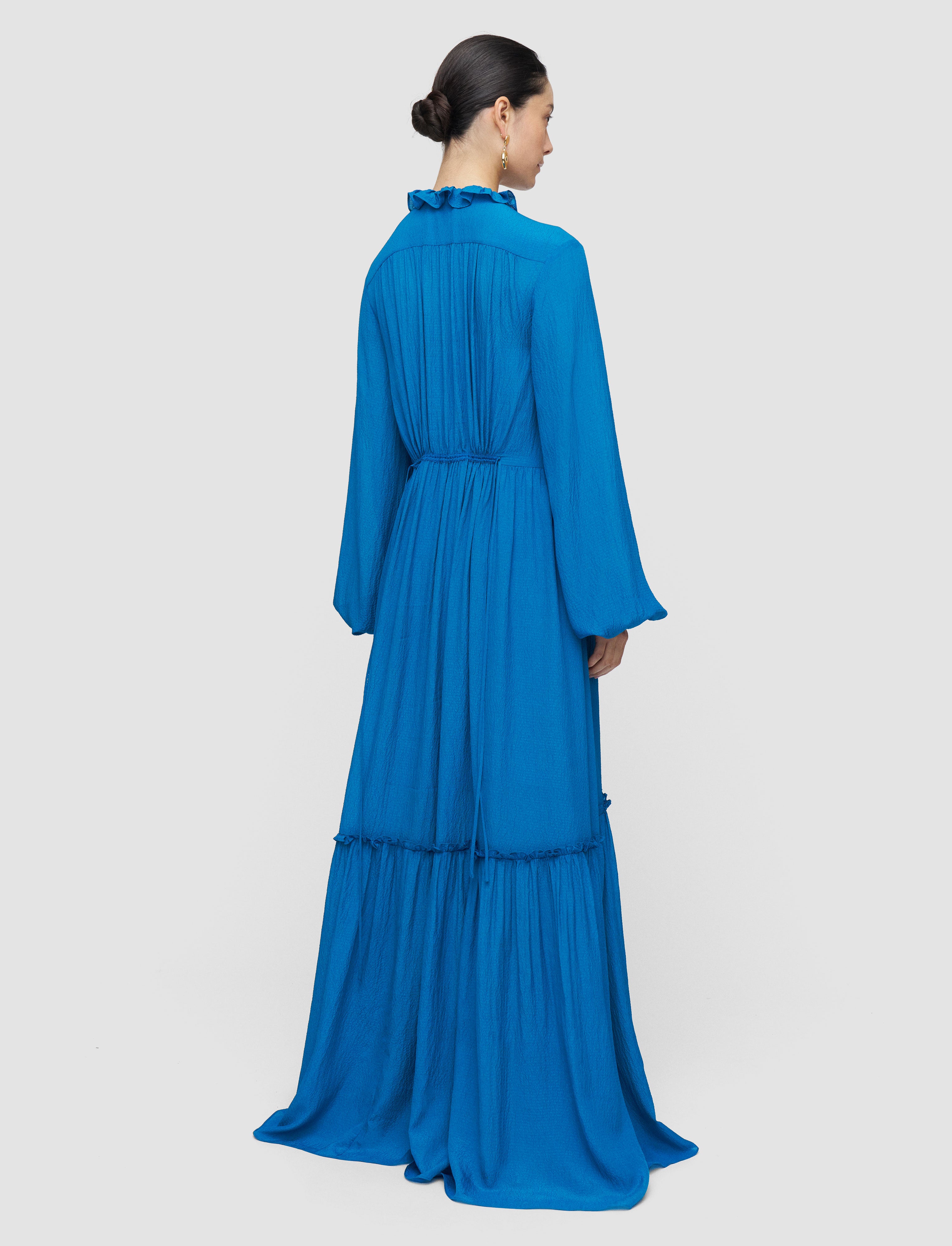 bleu-robe-lotus-en-soie-texturee-JOSEPH