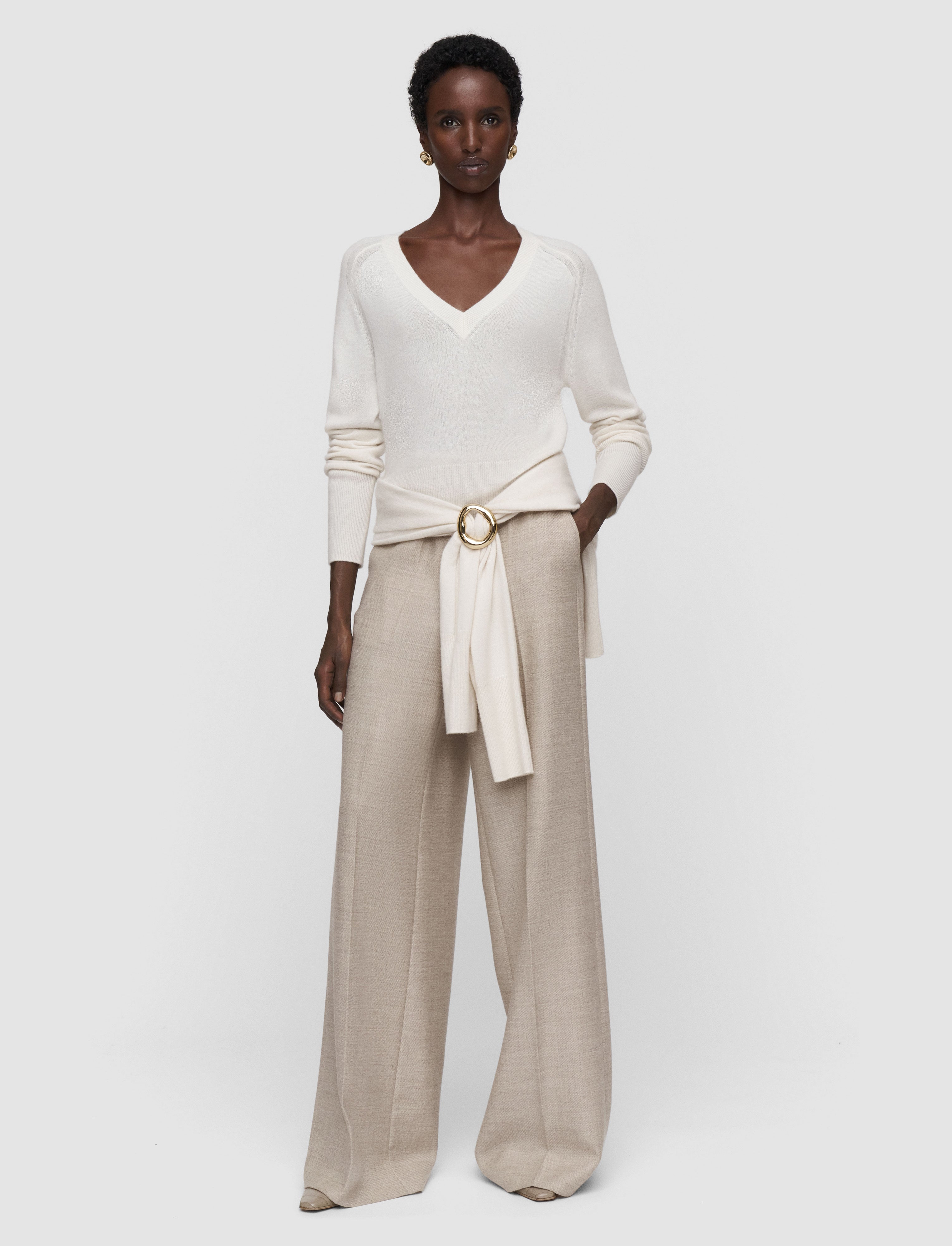 blanc-pull-col-v-lucille-en-pur-cachemire-leger-JOSEPH