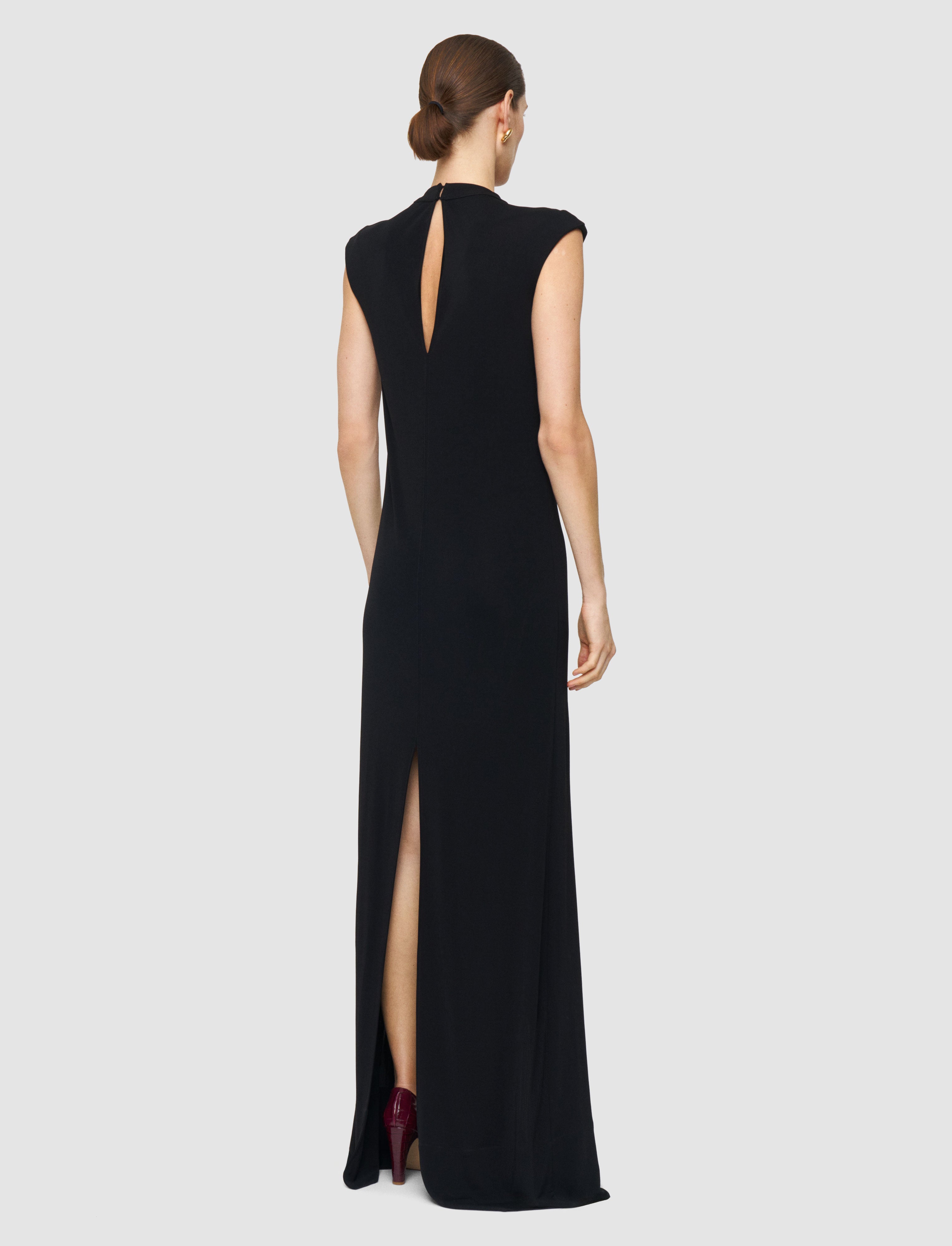 noir-robe-maison-en-jersey-fluide-JOSEPH
