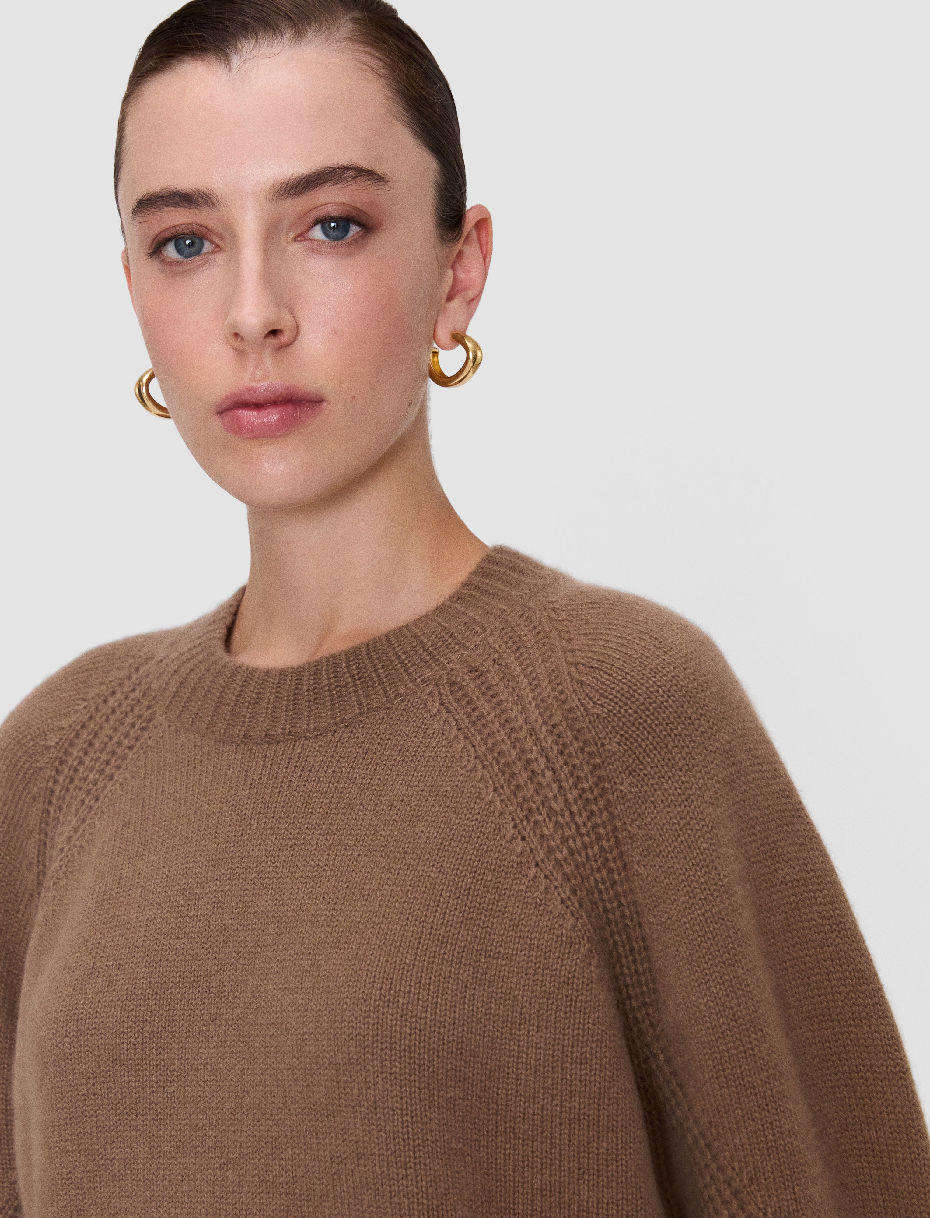 marron-pull-maple-en-pur-cachemire-JOSEPH