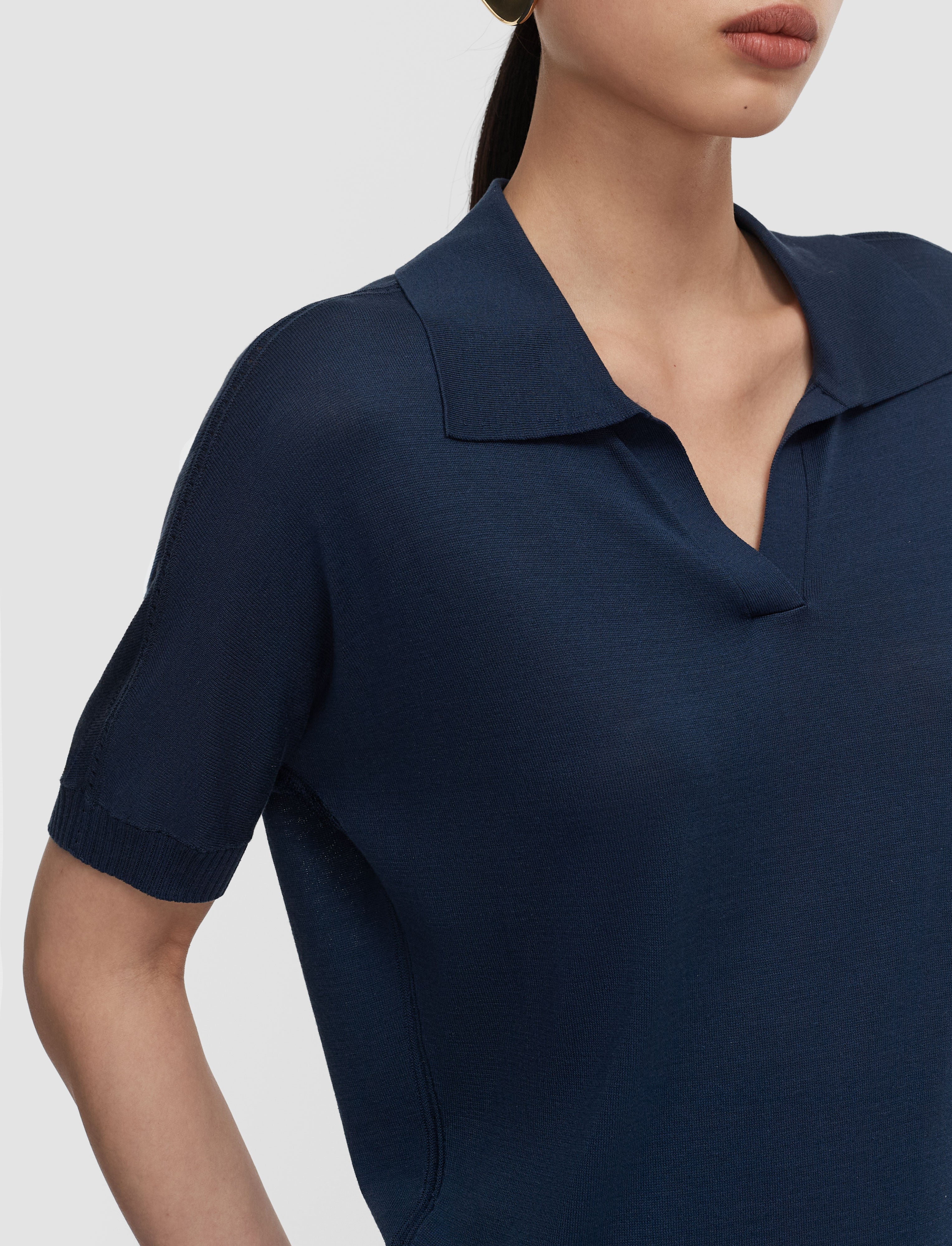 bleu-polo-niata-en-soie-superfine-JOSEPH