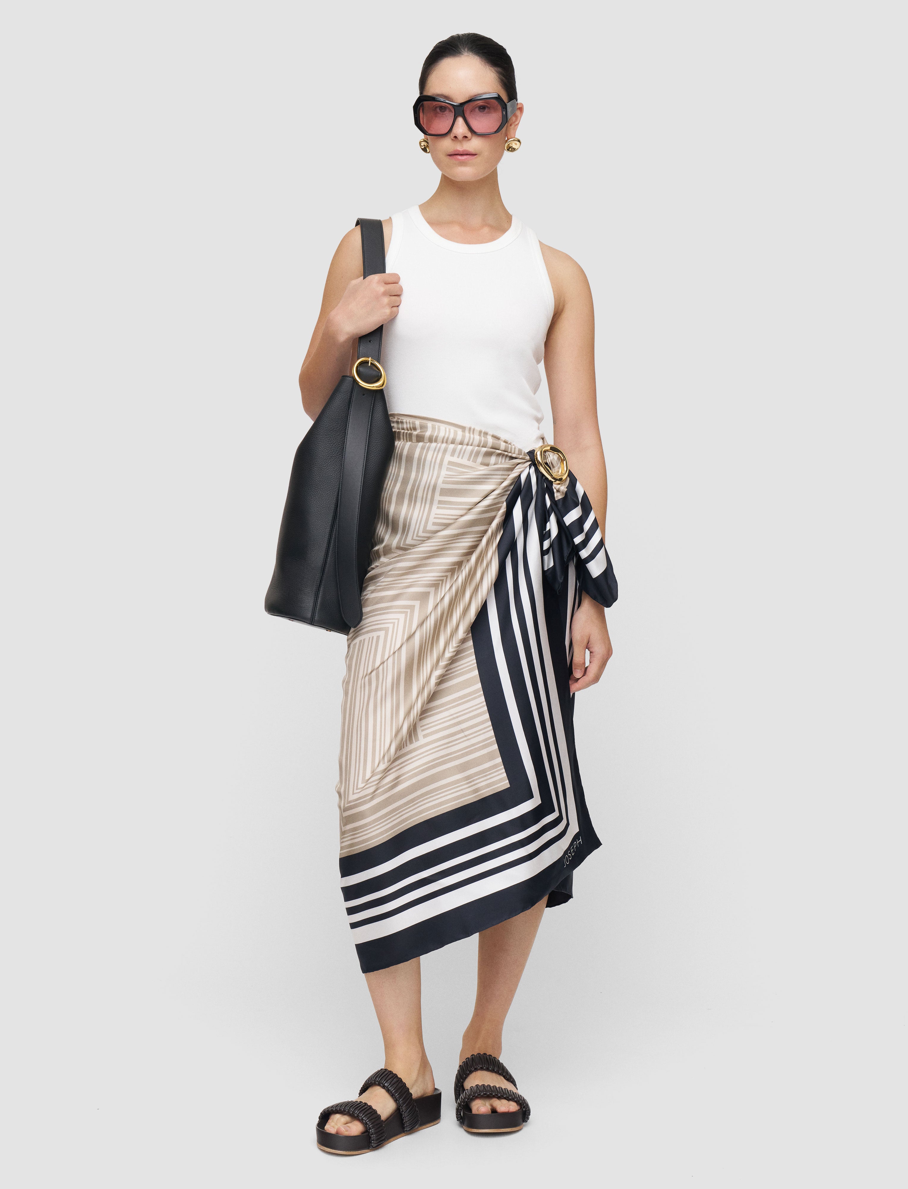 beige-echarpe-nixie-large-soie-JOSEPH