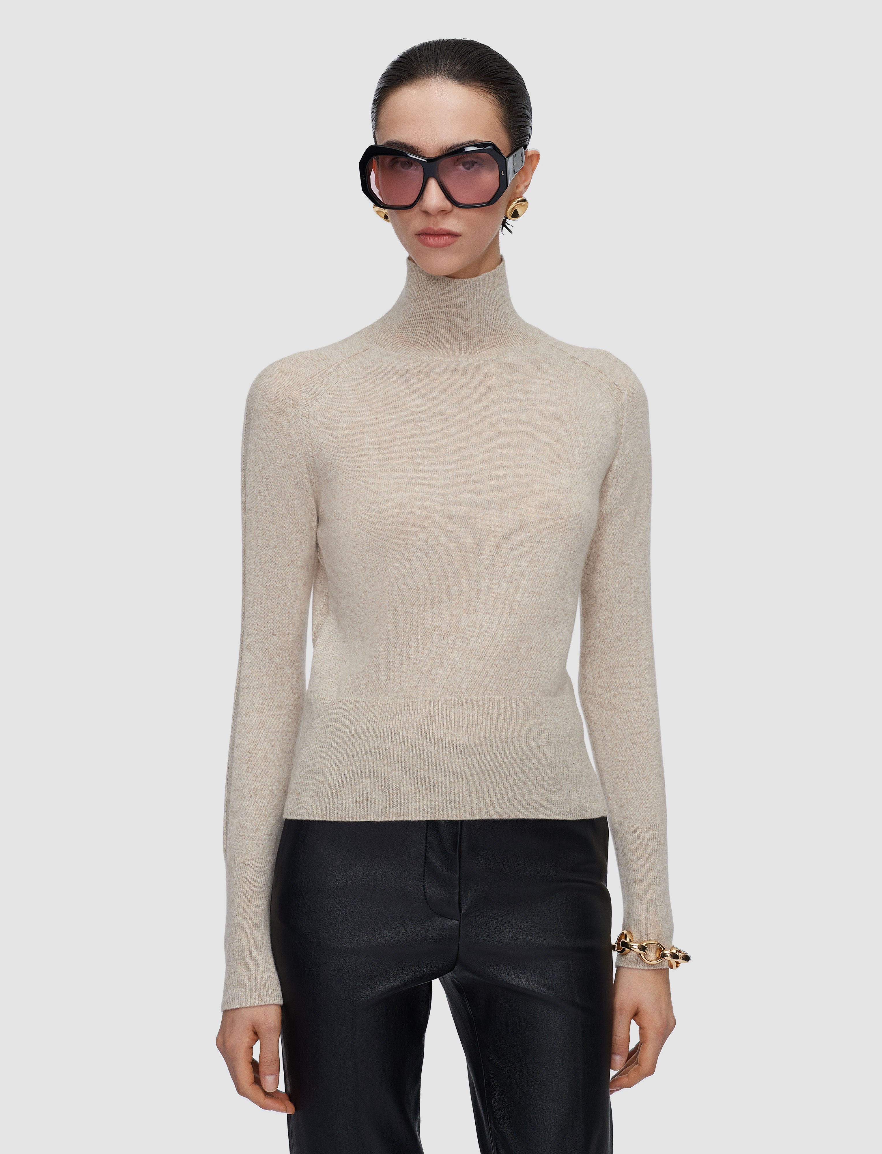 beige-pull-col-montant-oxna-en-pur-cachemire-leger-JOSEPH