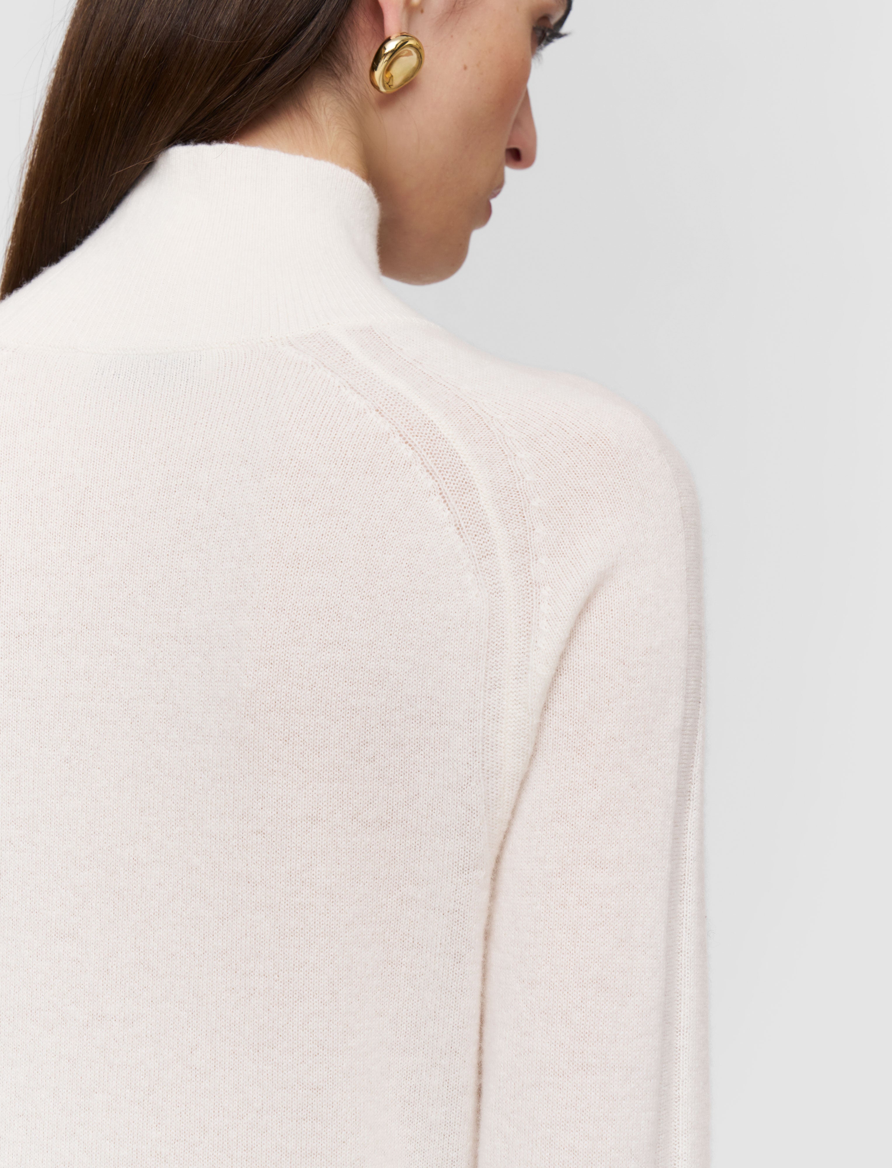blanc-pull-col-montant-oxna-en-pur-cachemire-leger-JOSEPH