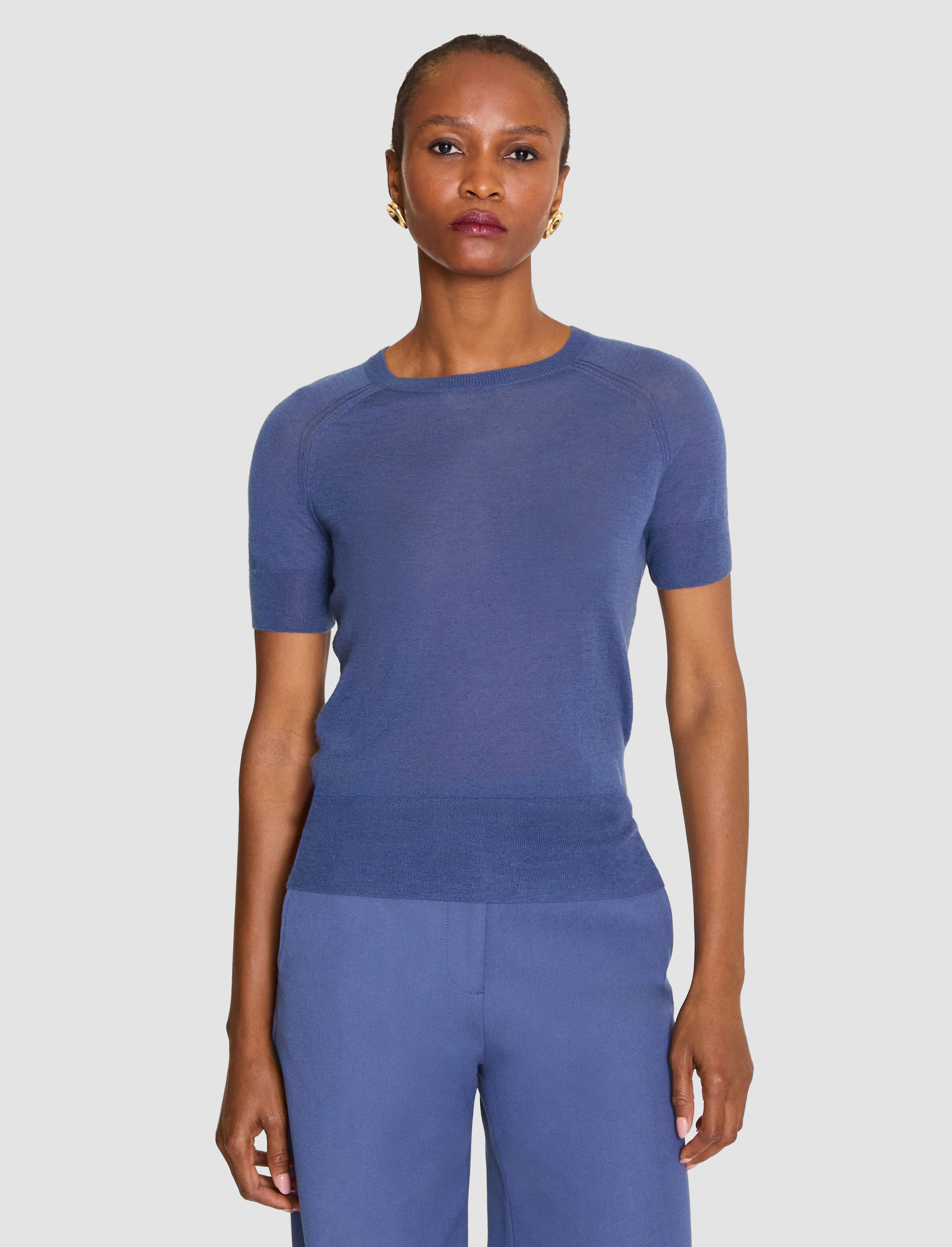 bleu-top-poena-en-cashair-JOSEPH