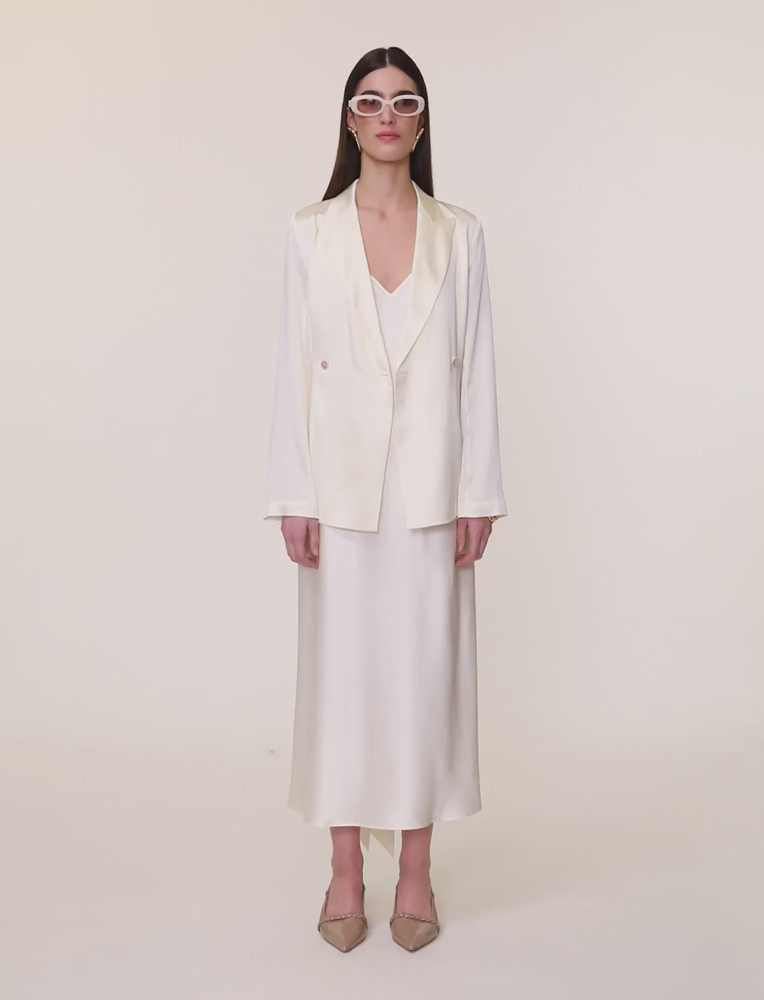 blanc-robe-clea-en-satin-de-soie-JOSEPH