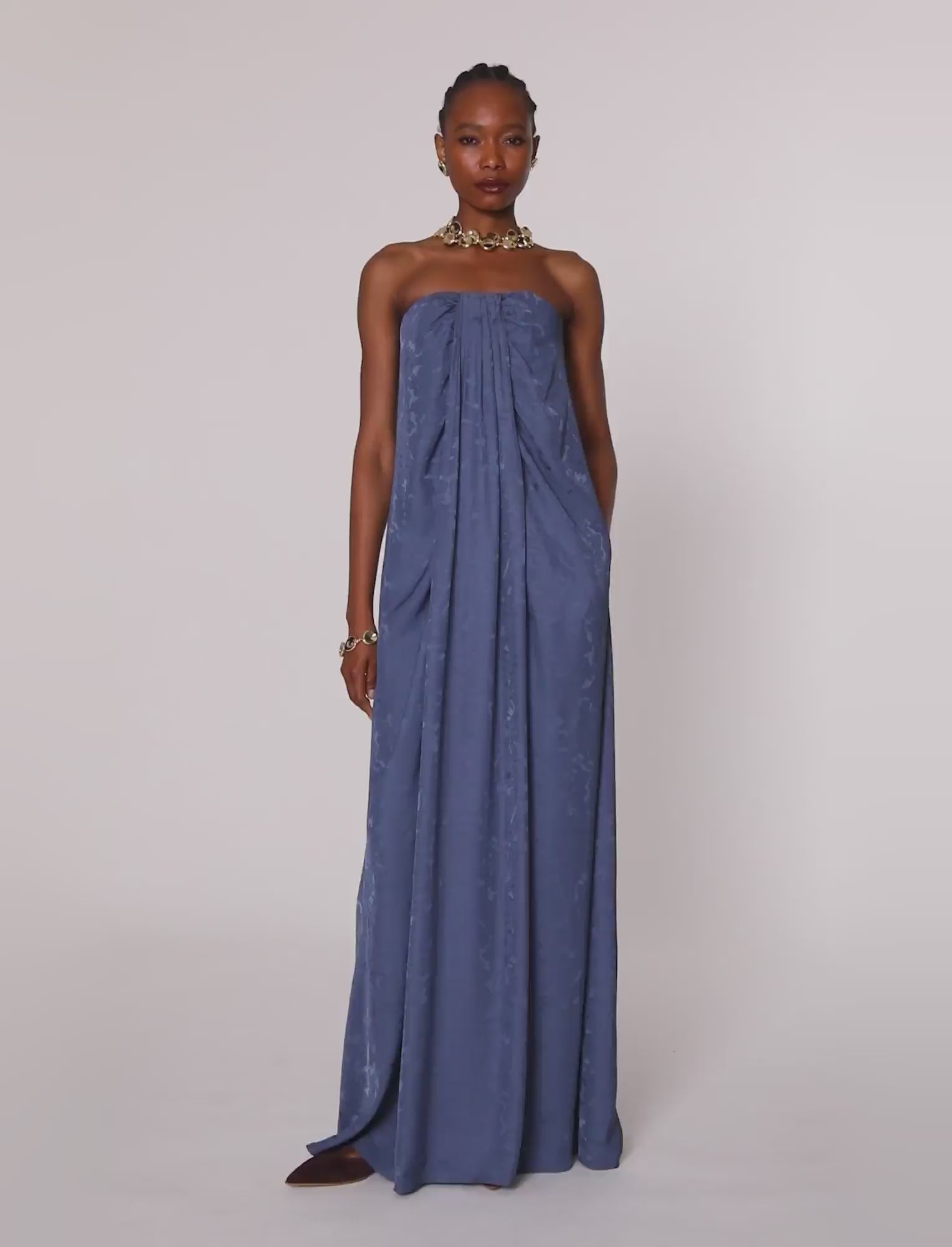 bleu-robe-mia-en-jacquard-leopard-JOSEPH