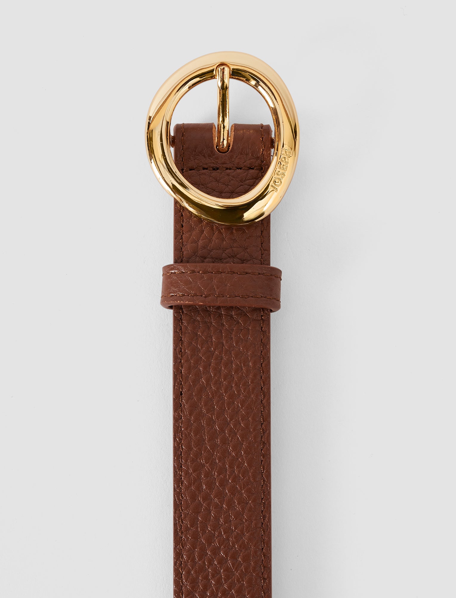 marron-ceinture-rene-en-cuir-texture-JOSEPH