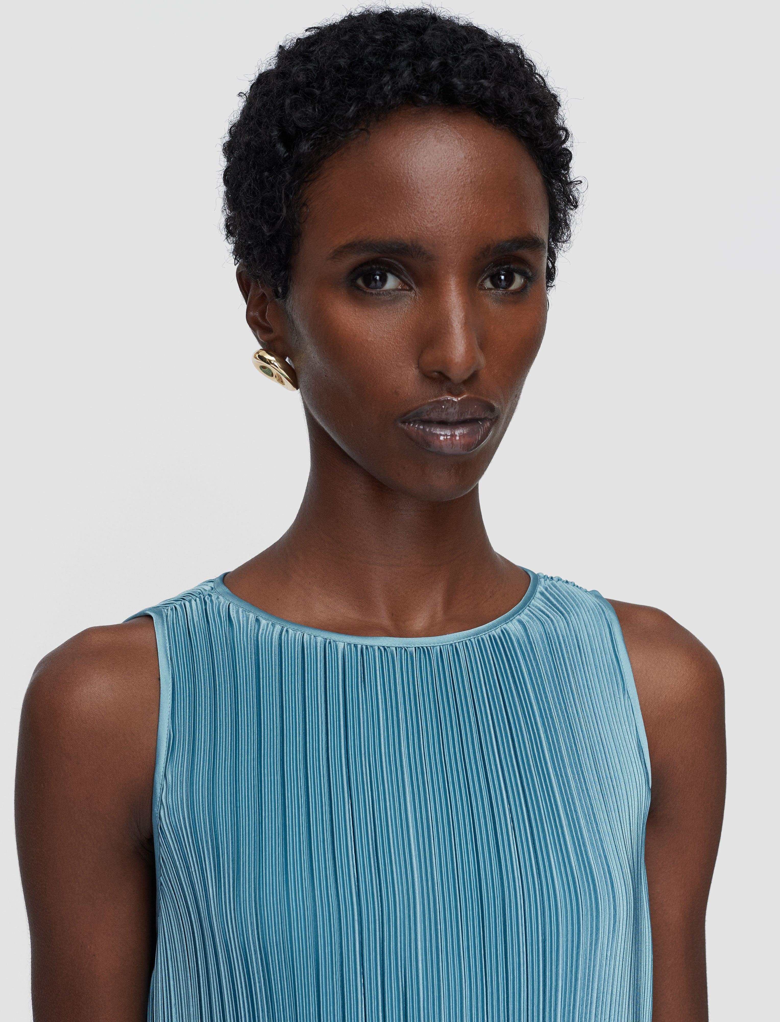bleu-robe-rida-en-satin-plisse-JOSEPH