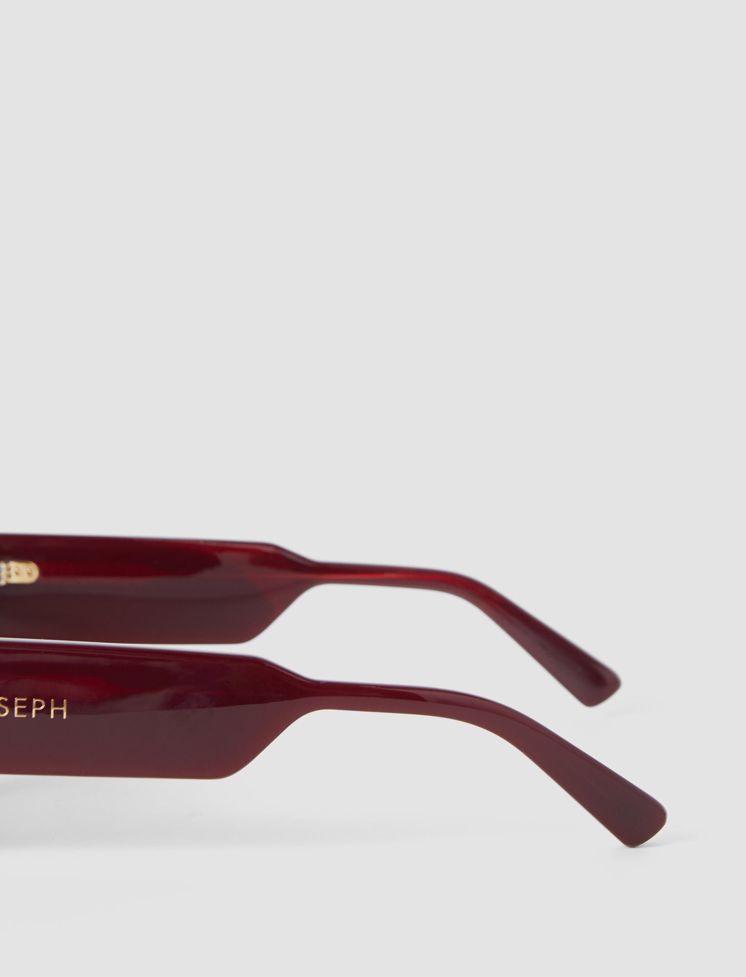 bourgogne-lunettes-de-soleil-oeil-de-chat-souk-JOSEPH