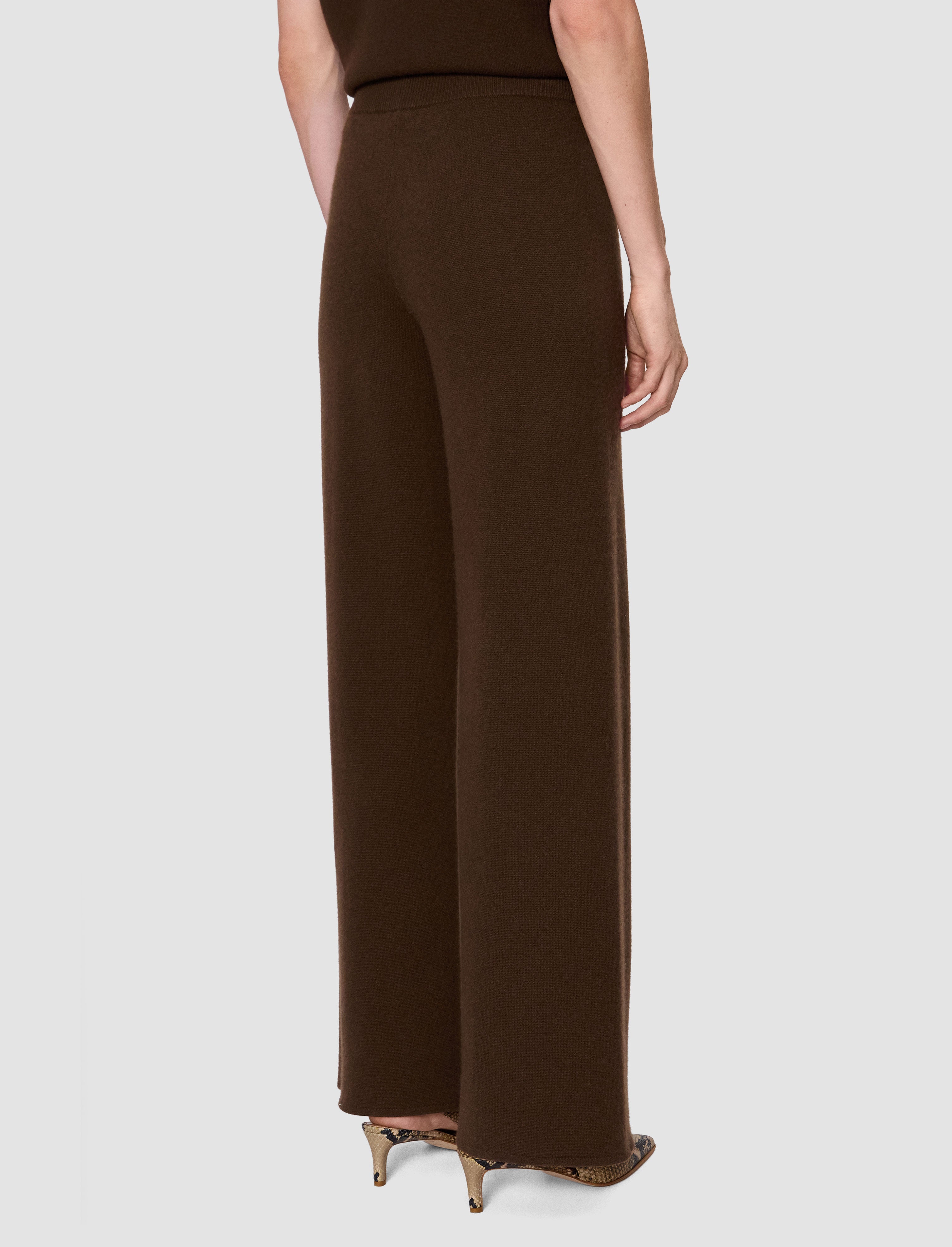 marron-pantalon-viola-en-cachemire-pur-leger-JOSEPH