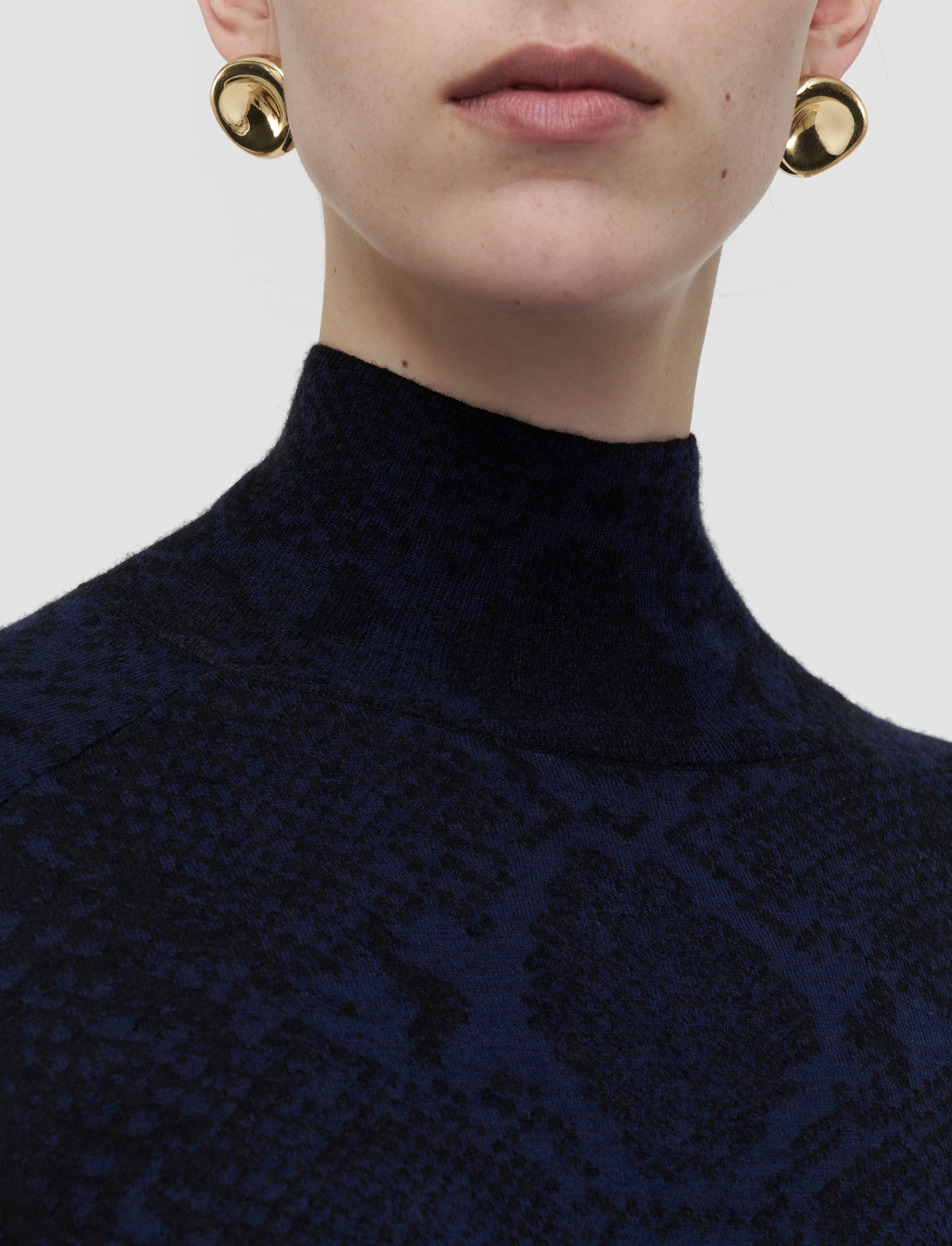 blue-yasmin-cashair-snake-jumper-JOSEPH