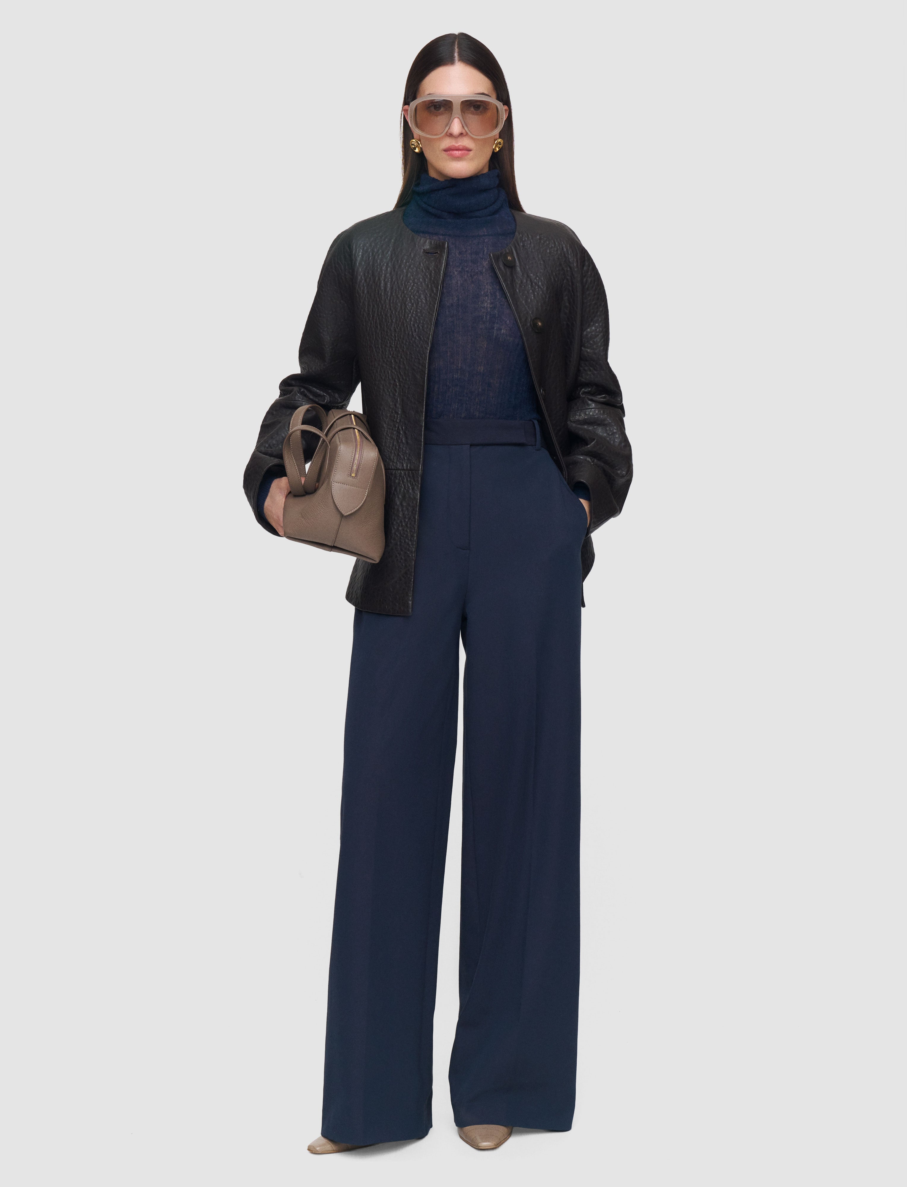 bleu-pantalon-yukio-en-gabardine-stretch-JOSEPH