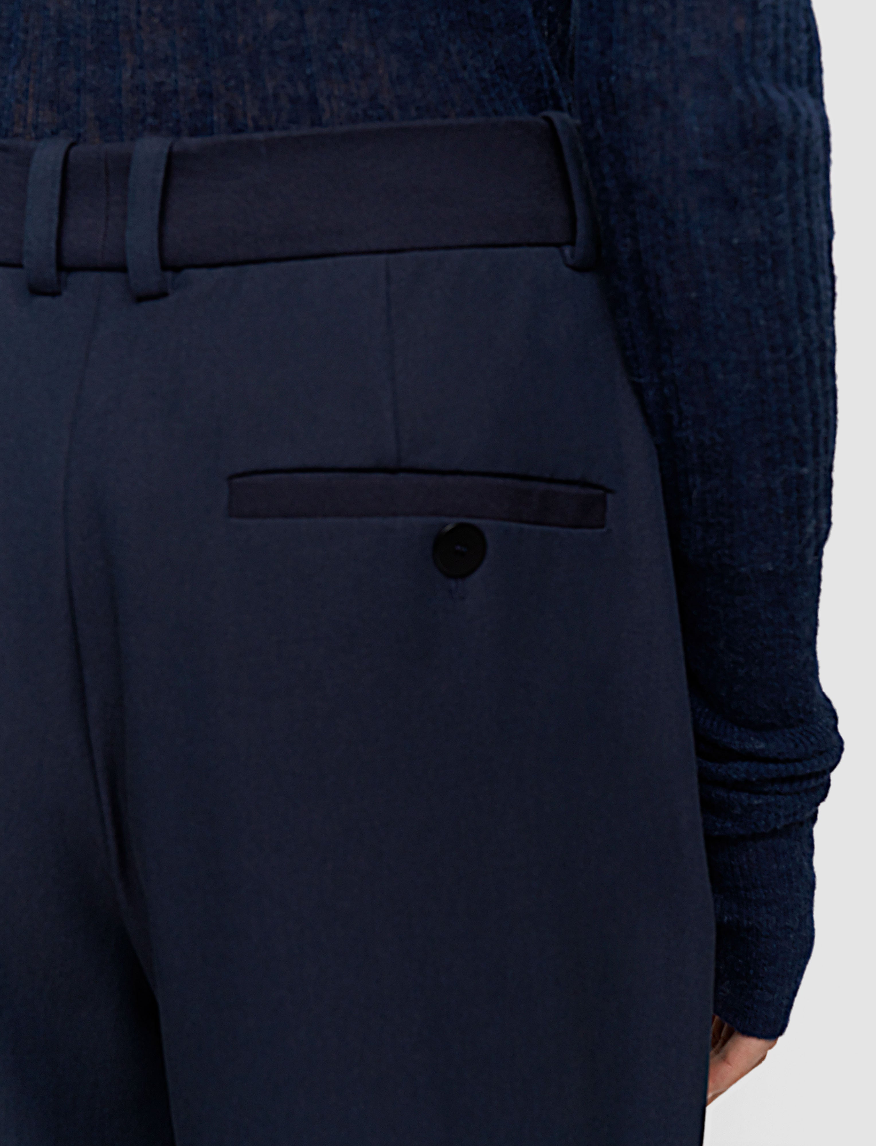 bleu-pantalon-yukio-en-gabardine-stretch-JOSEPH